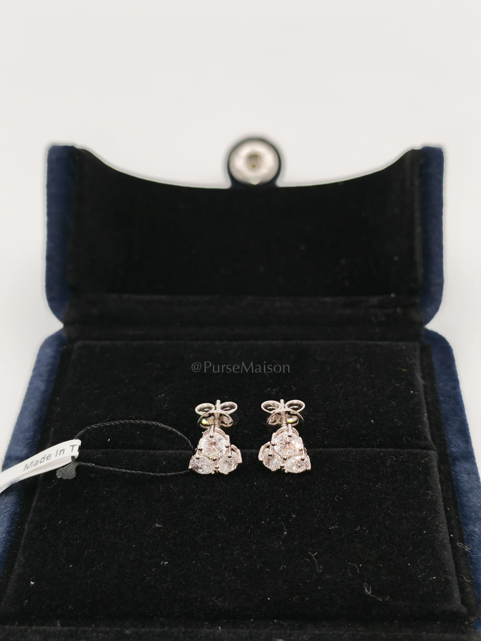 Diamond 18K 1.75gms. 0.92cts VS1 to VVS1 (Clarity) E to H (Color) Natural Diamond White Gold Earrings - Image 2