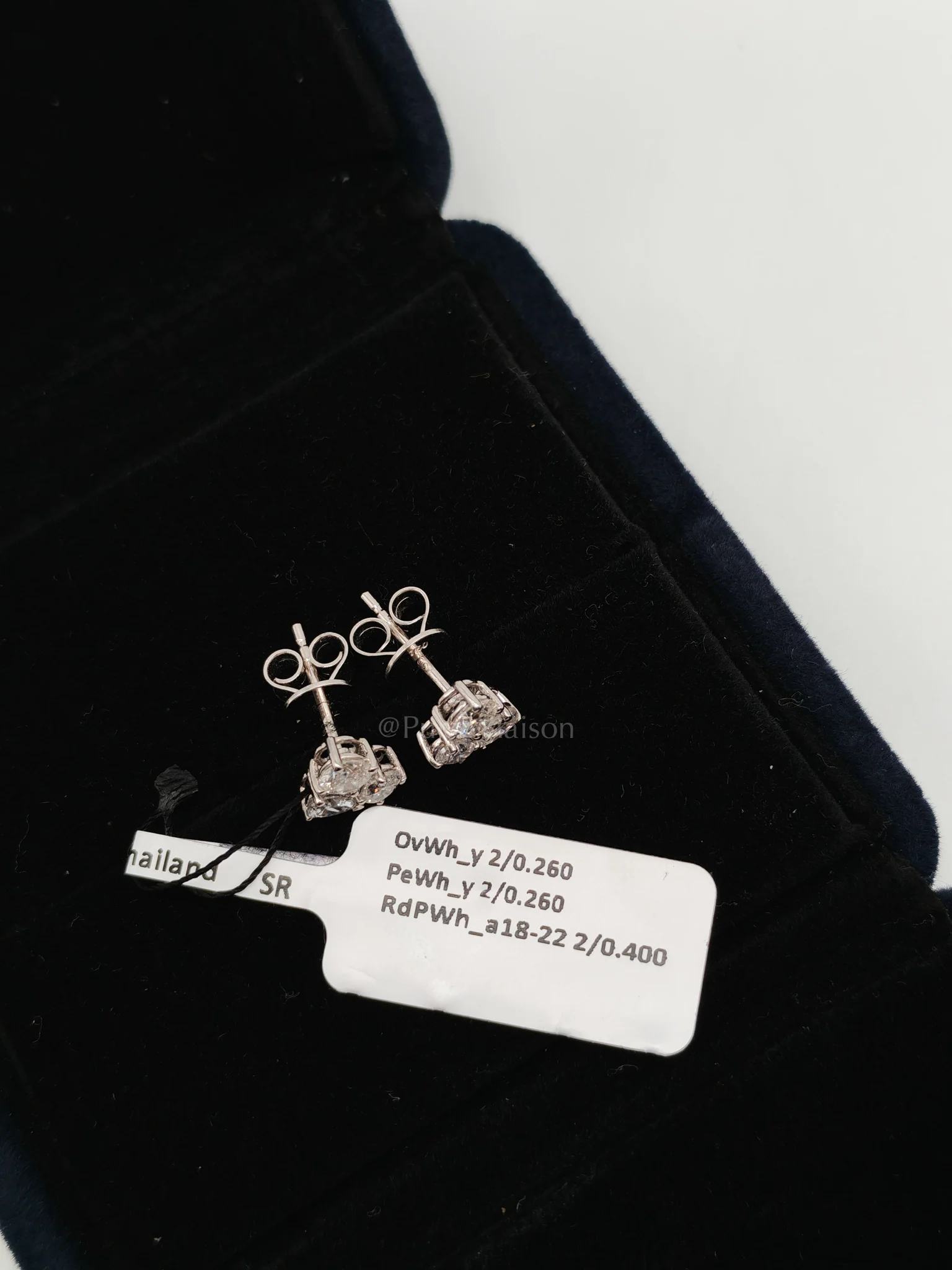 Diamond 18K 1.75gms. 0.92cts VS1 to VVS1 (Clarity) E to H (Color) Natural Diamond White Gold Earrings - Image 7