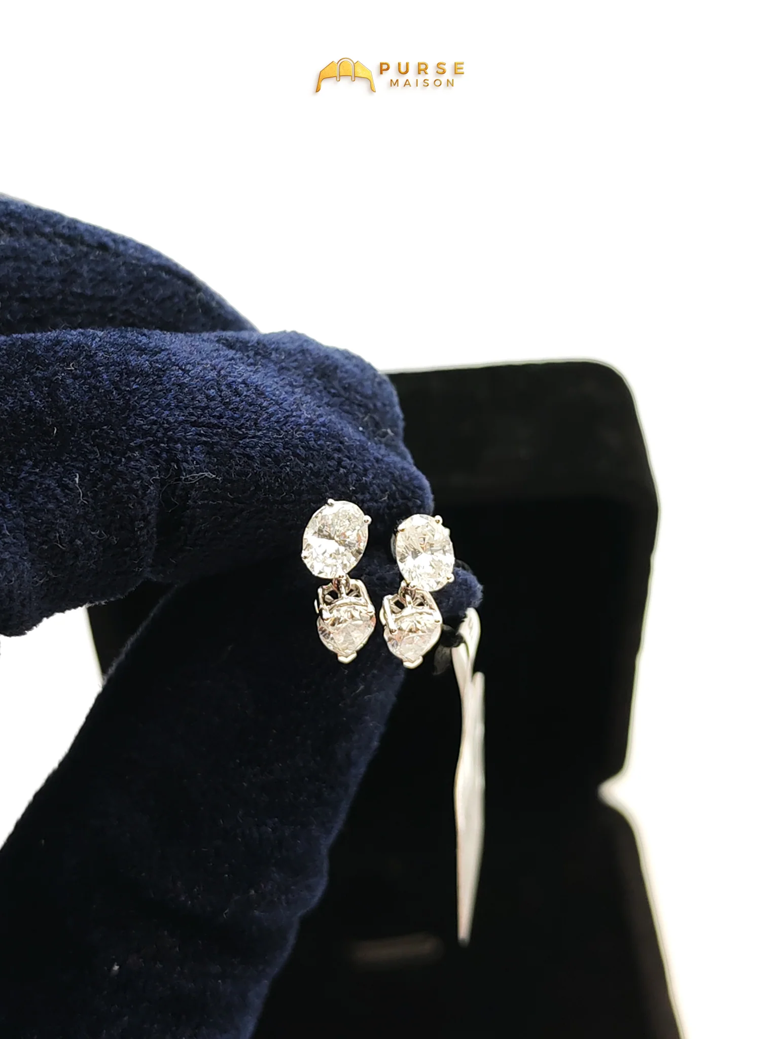Diamond 18k 1.96gms. 1.96gms 2.03cts. VS1 to VVS1 (Clarity) E to H (Color) Natural Diamond White Gold Earrings - Image 4