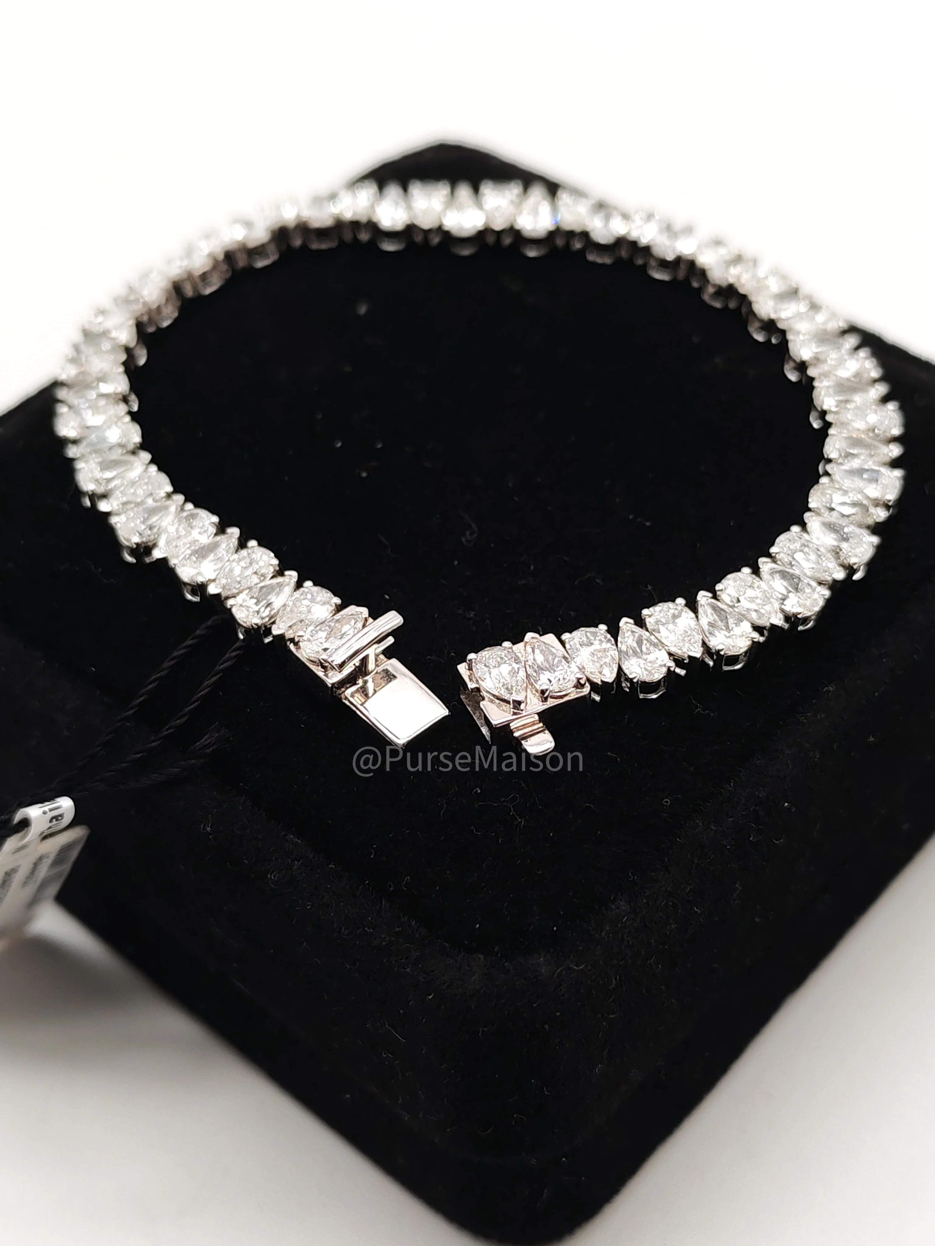 Diamond 18k 12.8gms 10.77cts. VS1 to VVS1 (Clarity) E to H (Color) Natural Diamond White Gold Tennis Bracelet - Image 4