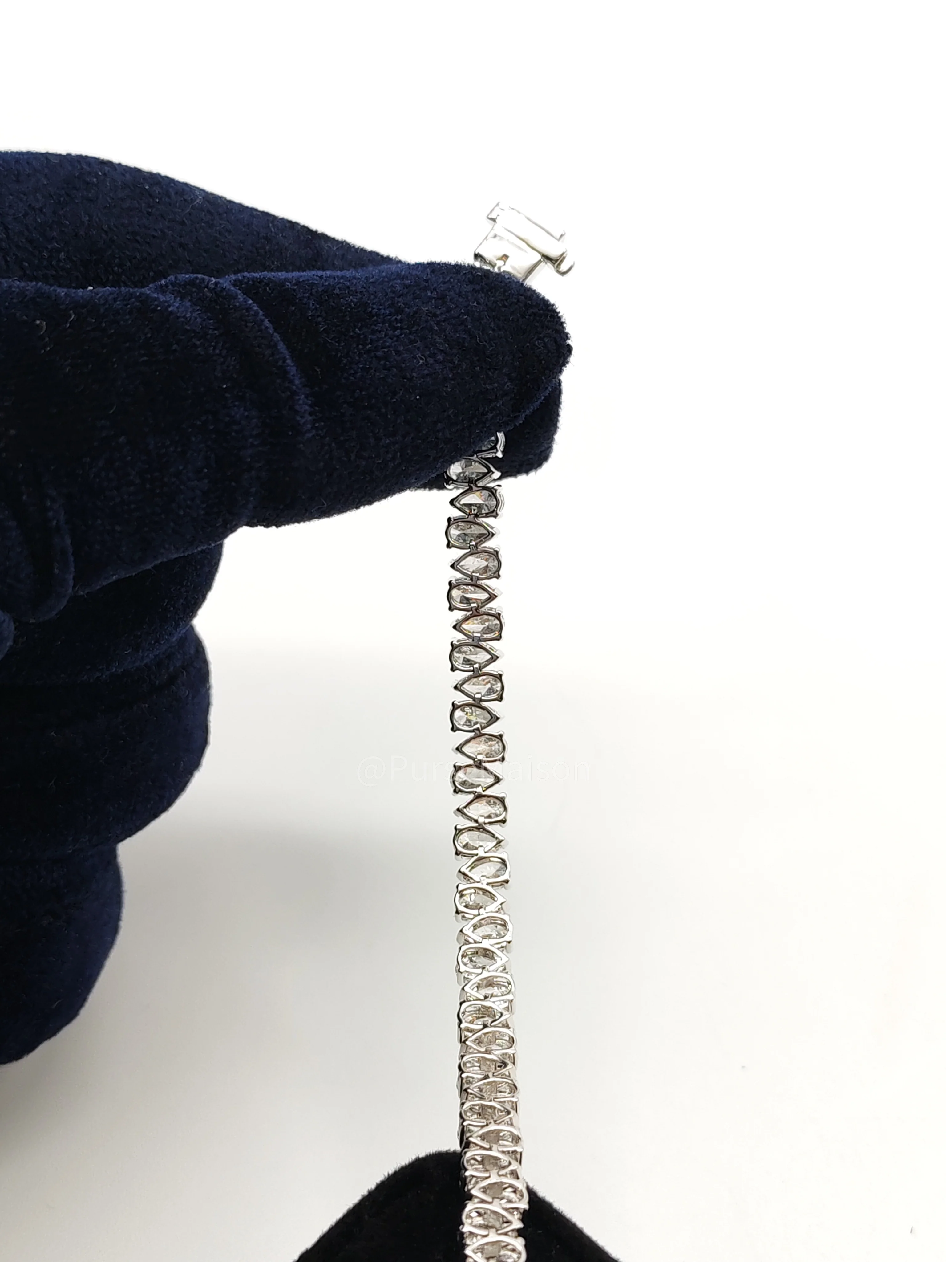 Diamond 18k 12.8gms 10.77cts. VS1 to VVS1 (Clarity) E to H (Color) Natural Diamond White Gold Tennis Bracelet - Image 6