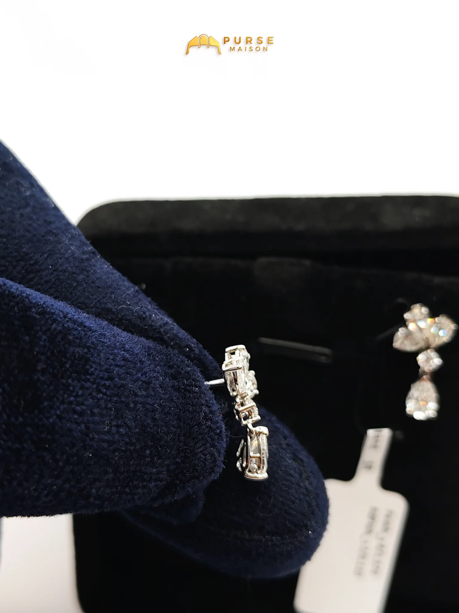 Diamond 18k 2.06gms. 2.06gms. 1.68cts. VS1 to VVS1 (Clarity) E to H (Color) Natural Diamond White Gold Earrings - Image 2