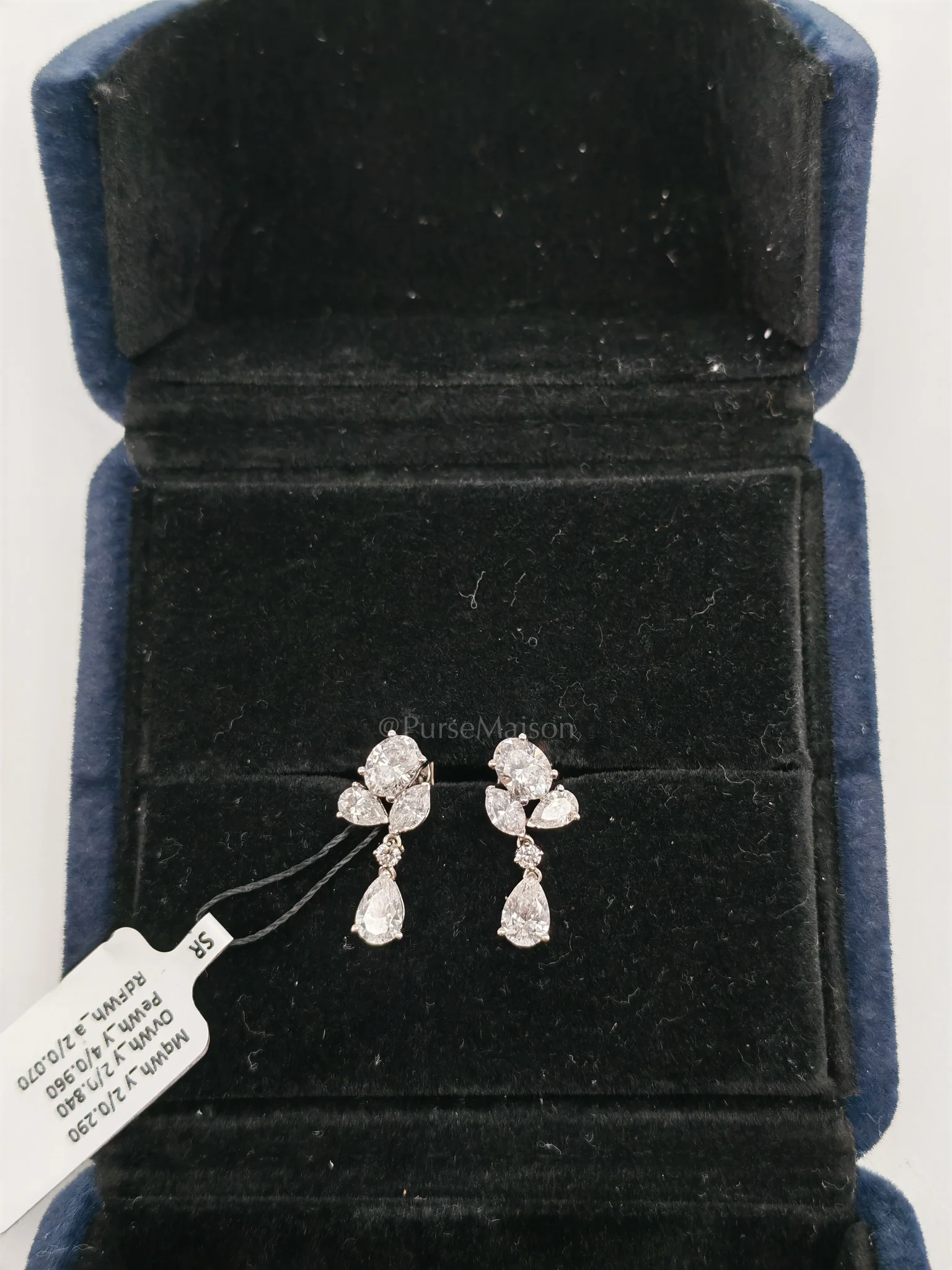Diamond 18K 2.33gms 2.16cts VS1 to VVS1 (Clarity) E to H (Color) Natural Diamond White Gold Earrings - Image 2