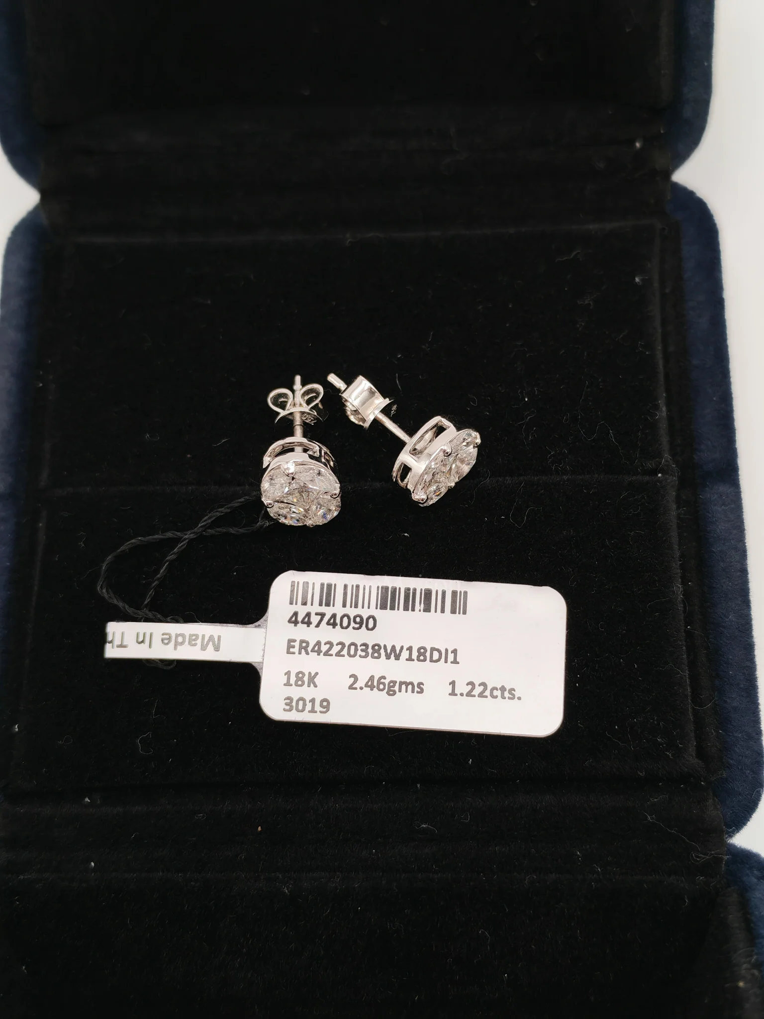 Diamond 18k 2.46gms 1.22cts VS1 to VVS1 (Clarity) E to H (Color) Natural Diamond White Gold Earrings - Image 6