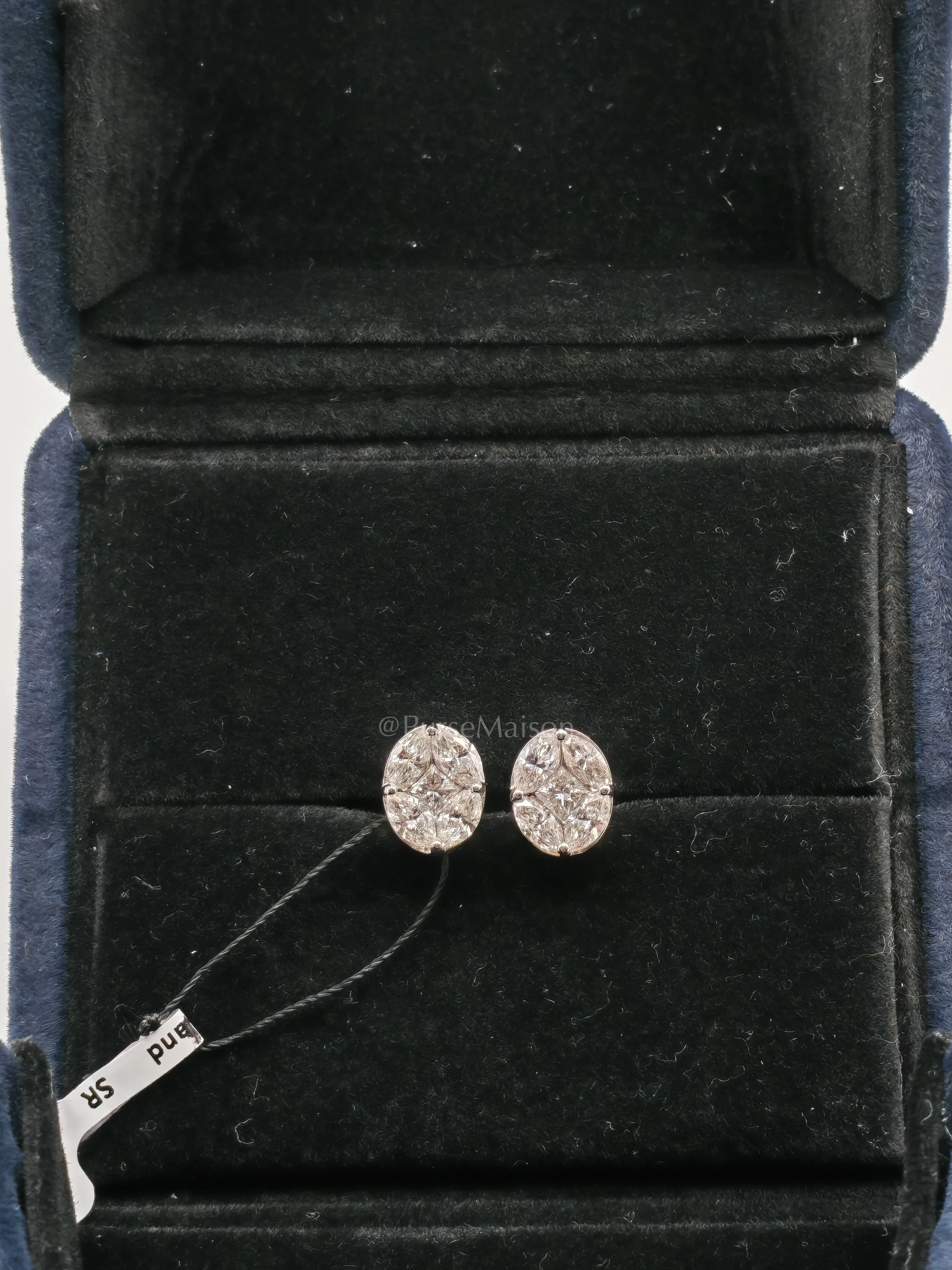 Diamond 18k 2.57gms 1.456cts VS1 to VVS1 (Clarity) E to H (Color) Natural Diamond White Gold Earrings - Image 2