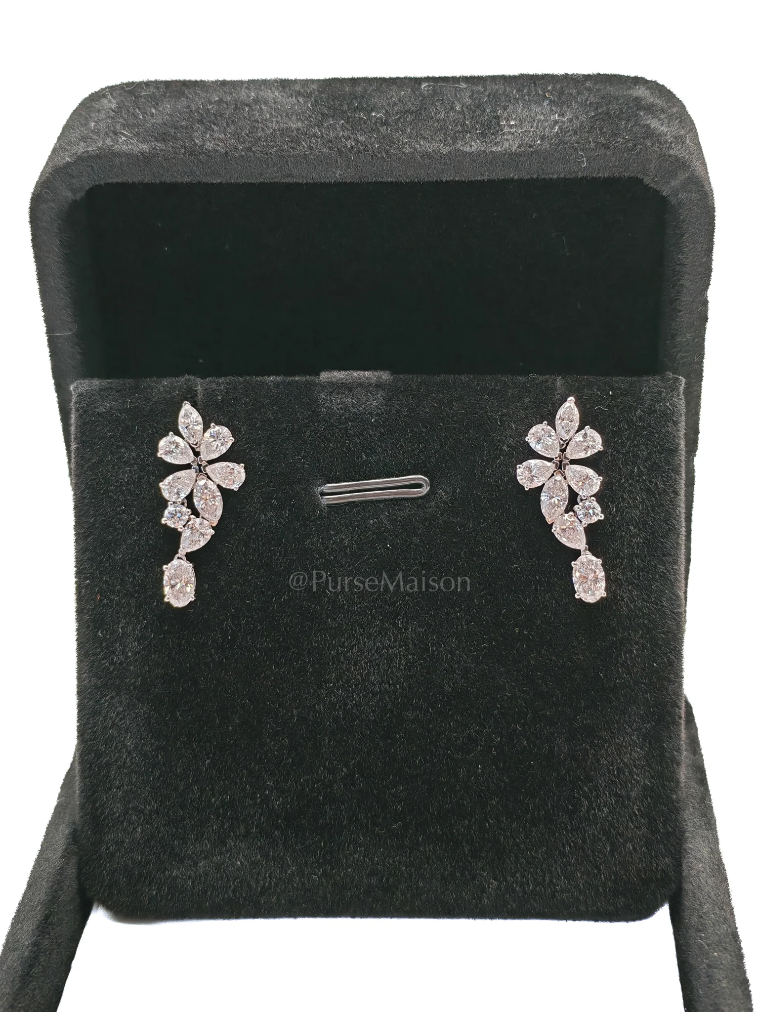 Diamond 18k 2.63gms 2.2cts. VS1 to VVS1 (Clarity) E to H (Color) Natural Diamond White Gold Earrings
