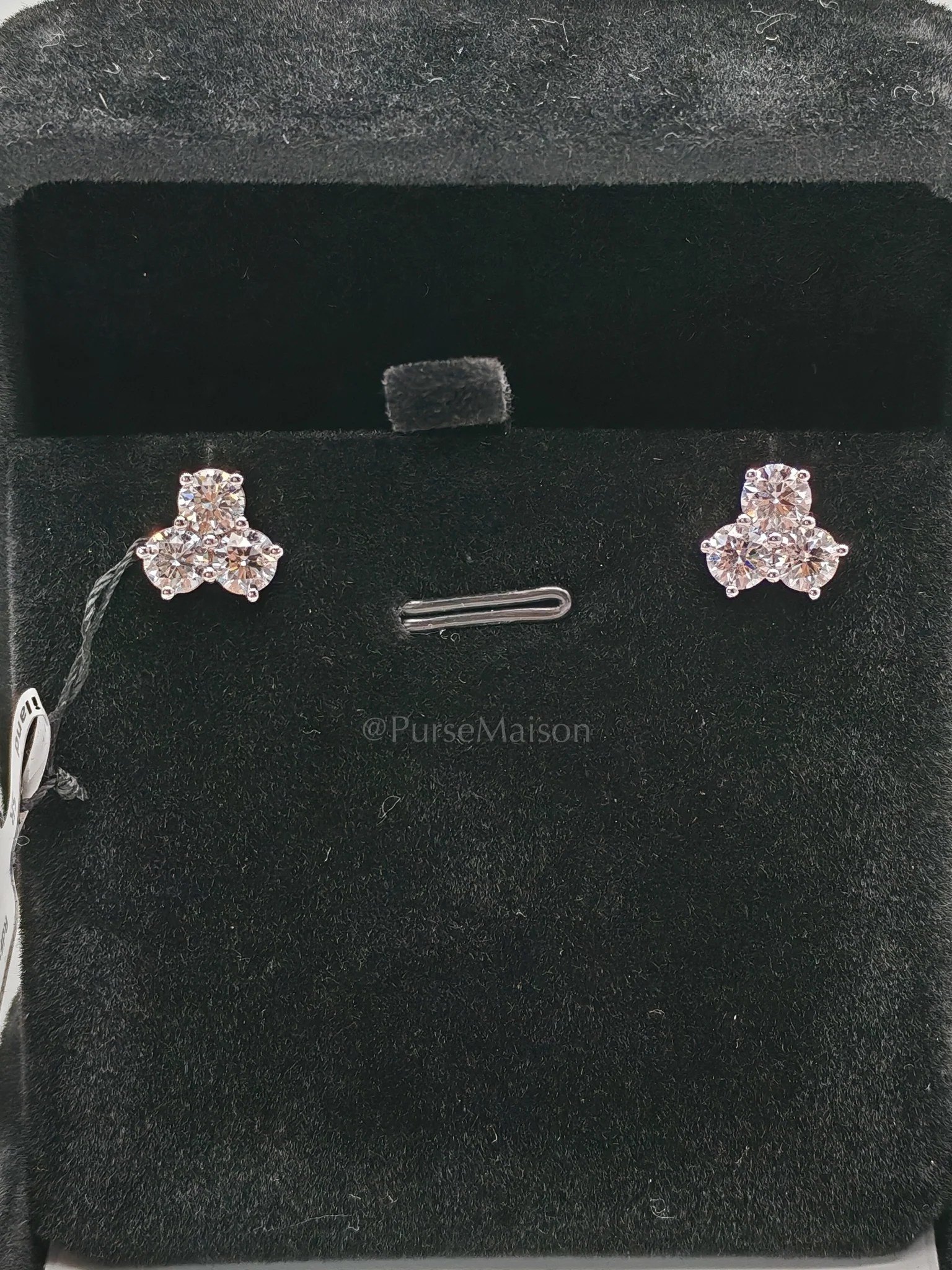 Diamond 18k 2.75gms 1.82cts VS1 to VVS1 (Clarity) E to H (Color) Natural Diamond White Gold Earrings - Image 2