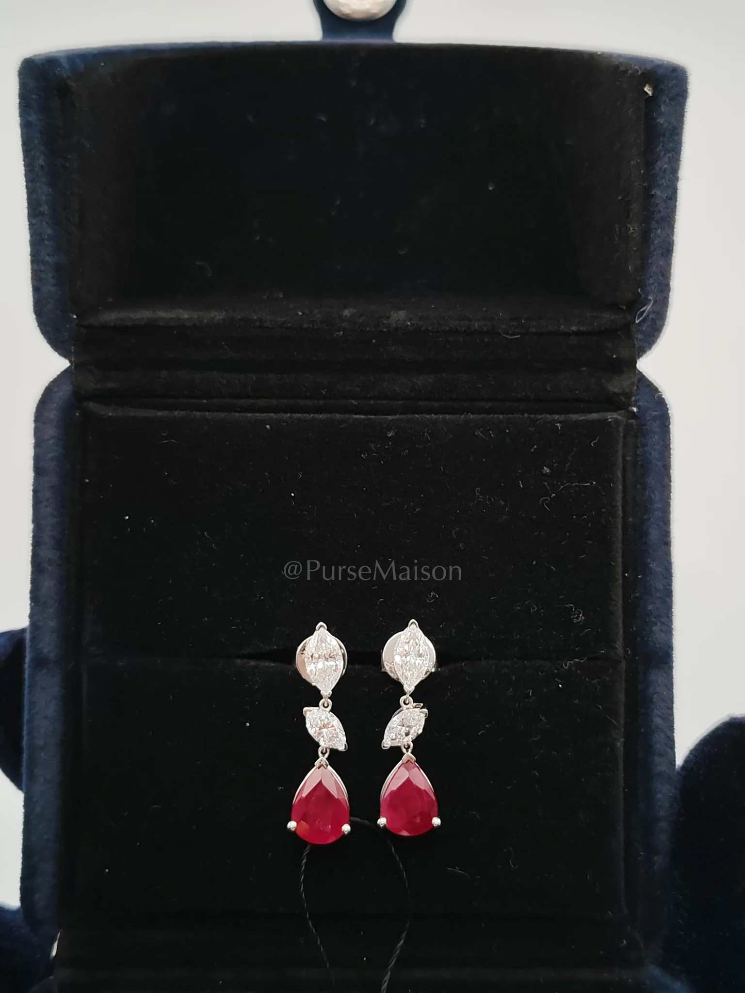Diamond 18K 2.67gms. 3.32cts. VS1 to VVS1 (Clarity) E to H (Color) Natural Diamond White Gold Earrings - Image 3