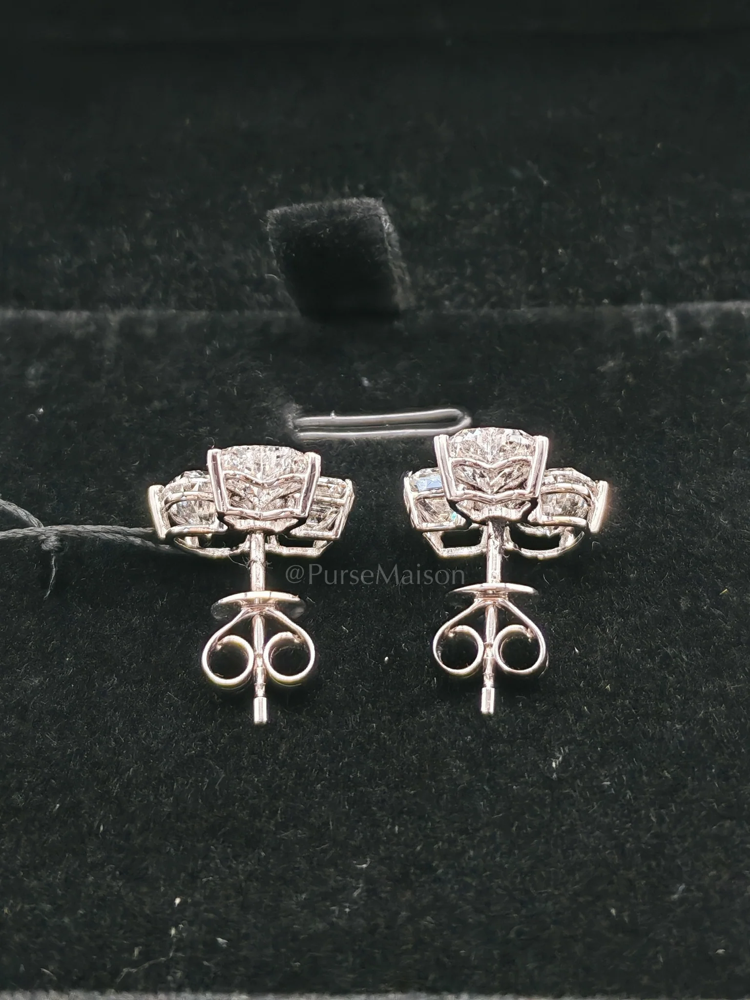 Diamond 18k 3gms 4.41cts. VS1 to VVS1 (Clarity) E to H (Color) Natural Diamond White Gold Earrings - Image 4