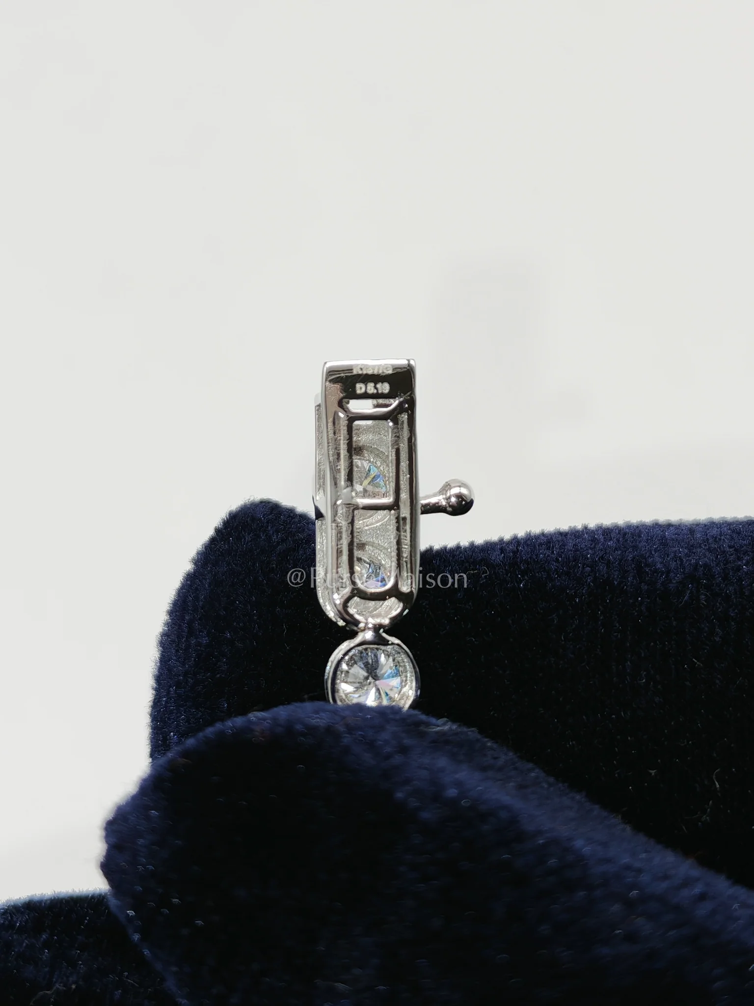 Diamond 18k 6.05gms. 5.19cts. VS1 to VVS1 (Clarity) E to H (Color) Natural Diamond White Gold Tennis Bracelet (7 Inches) - Image 6