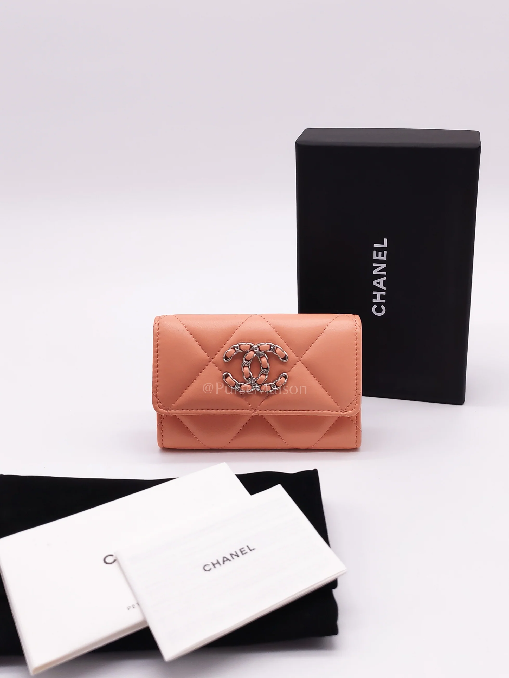 Chanel 19 Flap Cardholder in Peach Lambskin Leather & Palladium Hardware Microchip - Image 17
