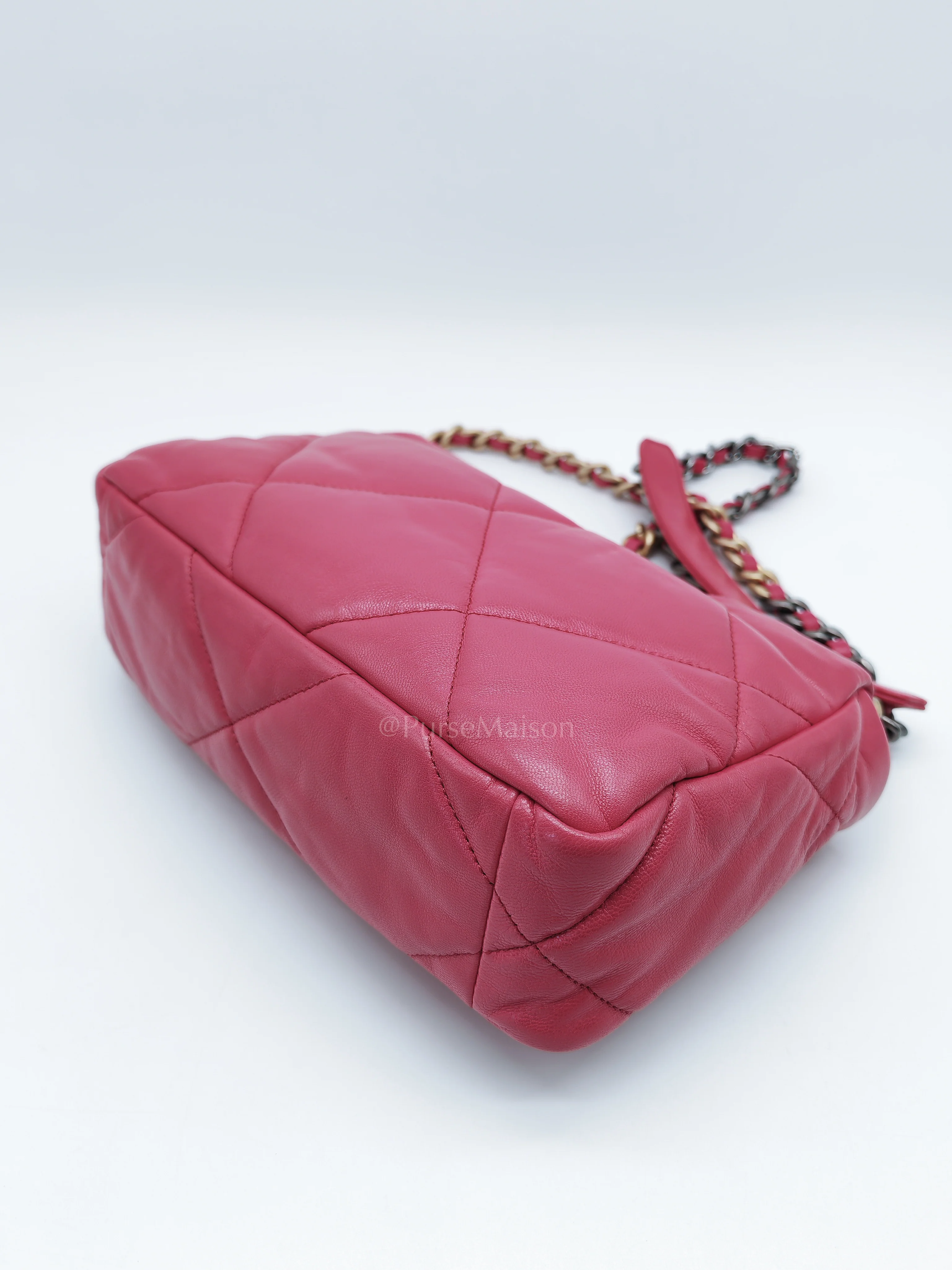 Chanel 19 Small in Dark Pink Quilted Goatskin Leather Mixed Hardware Series 30 - Image 11