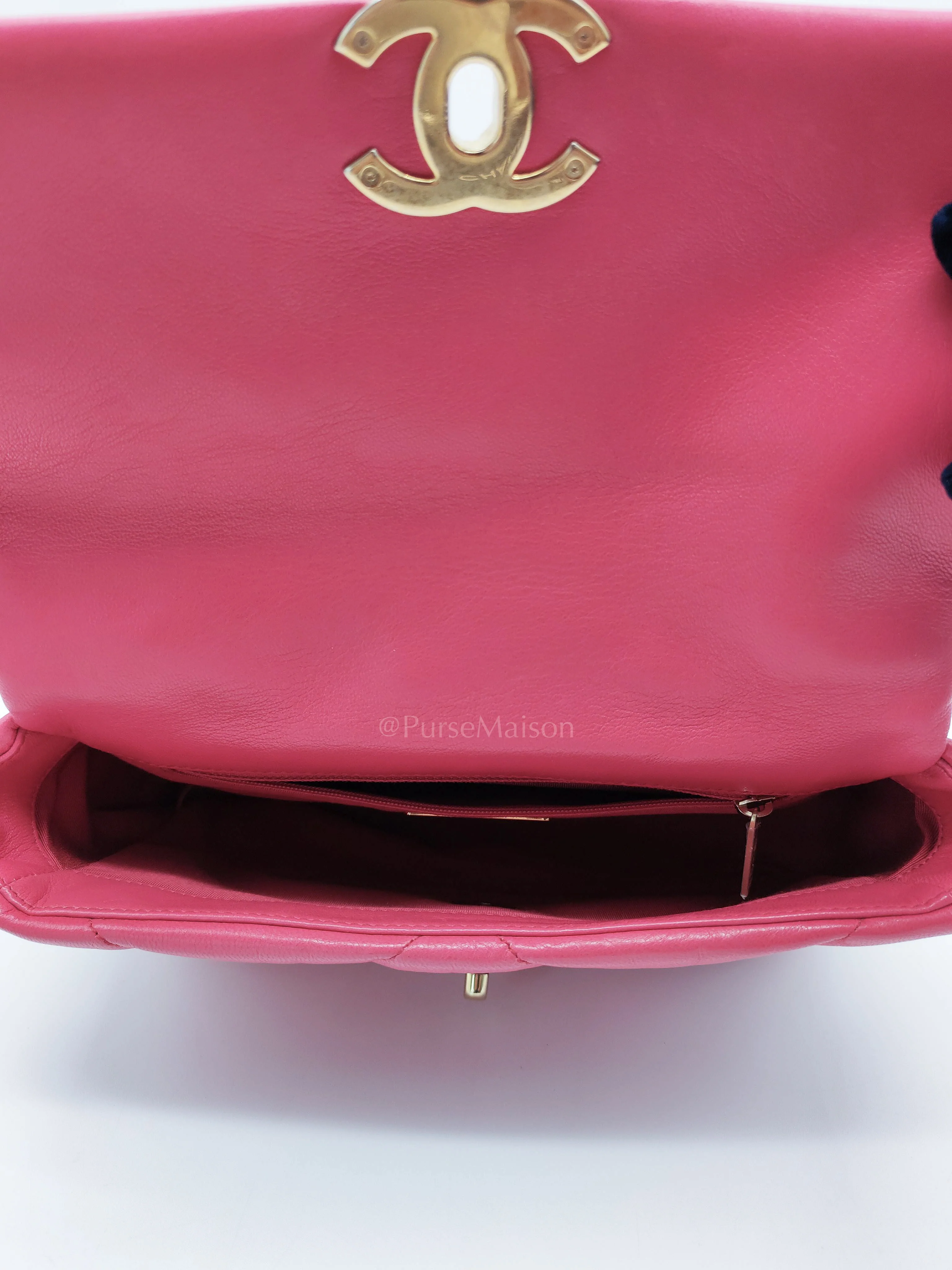 Chanel 19 Small in Dark Pink Quilted Goatskin Leather Mixed Hardware Series 30 - Image 15