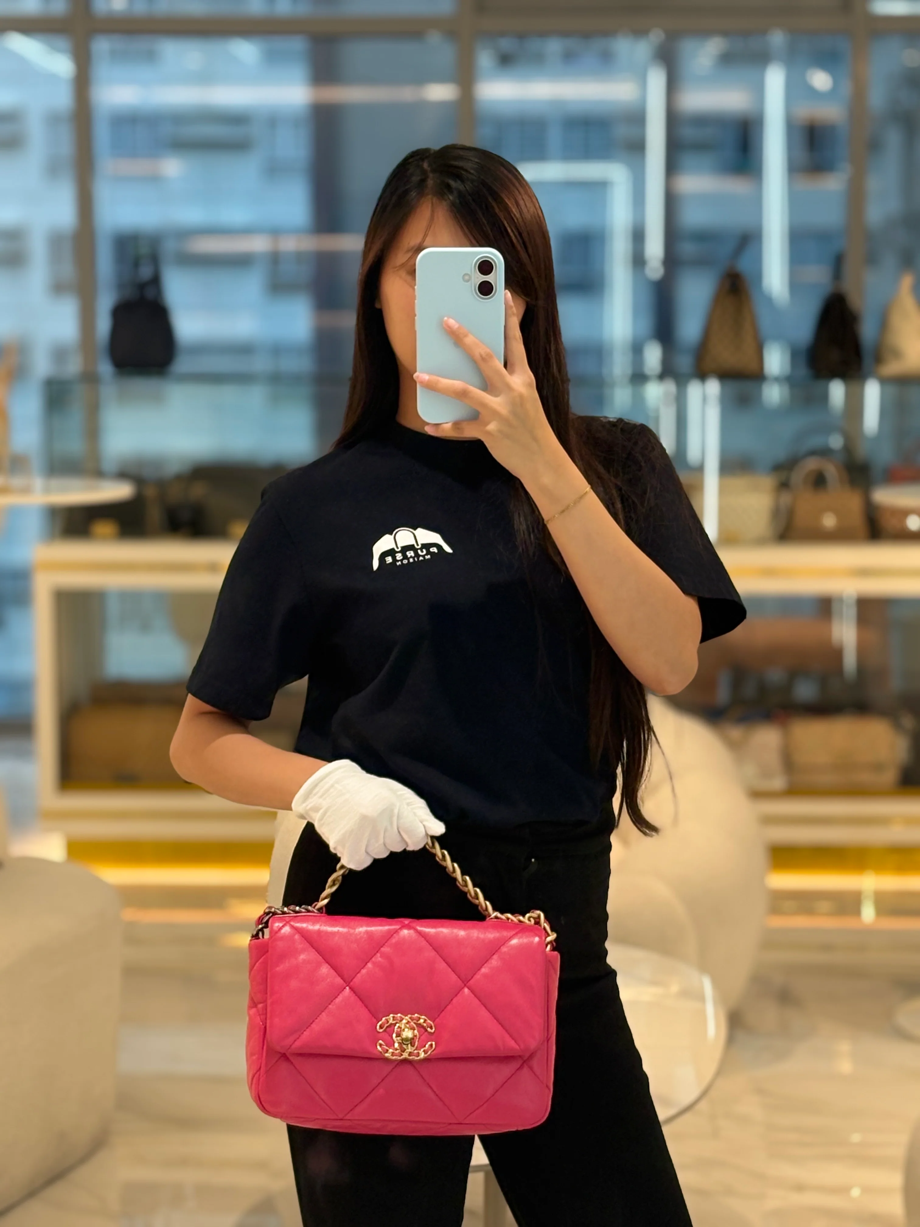 Chanel 19 Small in Dark Pink Quilted Goatskin Leather Mixed Hardware Series 30 - Image 24