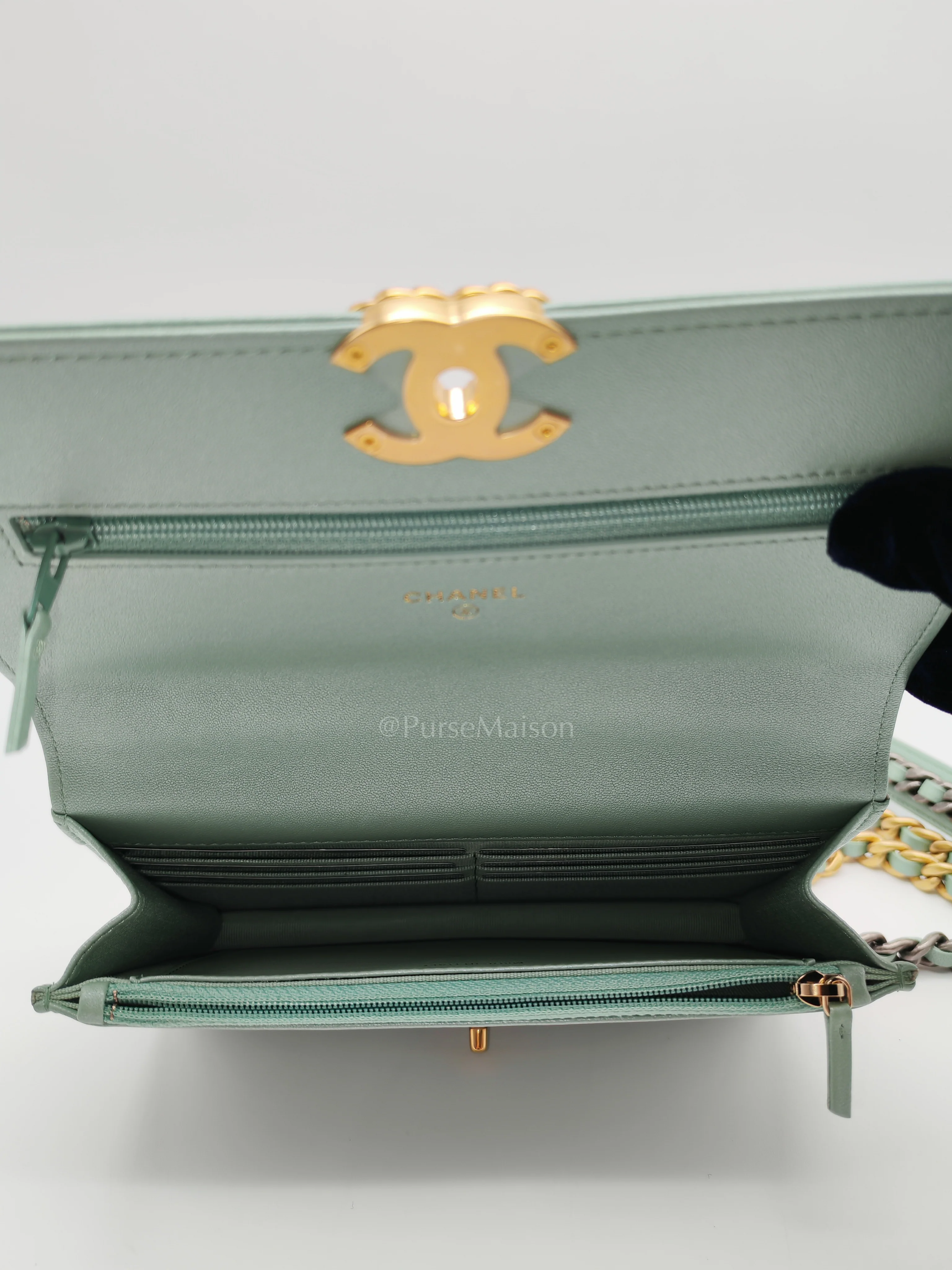 Chanel 19 Wallet on Chain in Light Green Lambskin Leather & Gold Hardware Microchip - Image 21