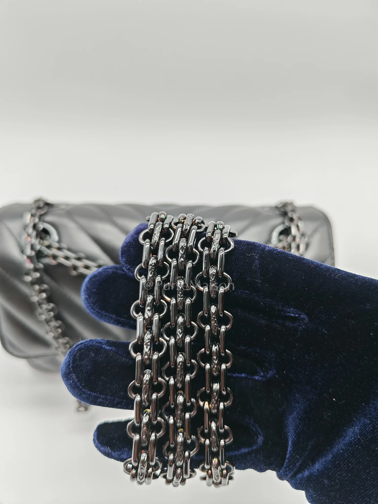 Chanel 20A Mini Reissue Mademoiselle Flap 2.55 in Chevron Aged Calfskin Leather So Black Hardware (Series 30) - Image 14