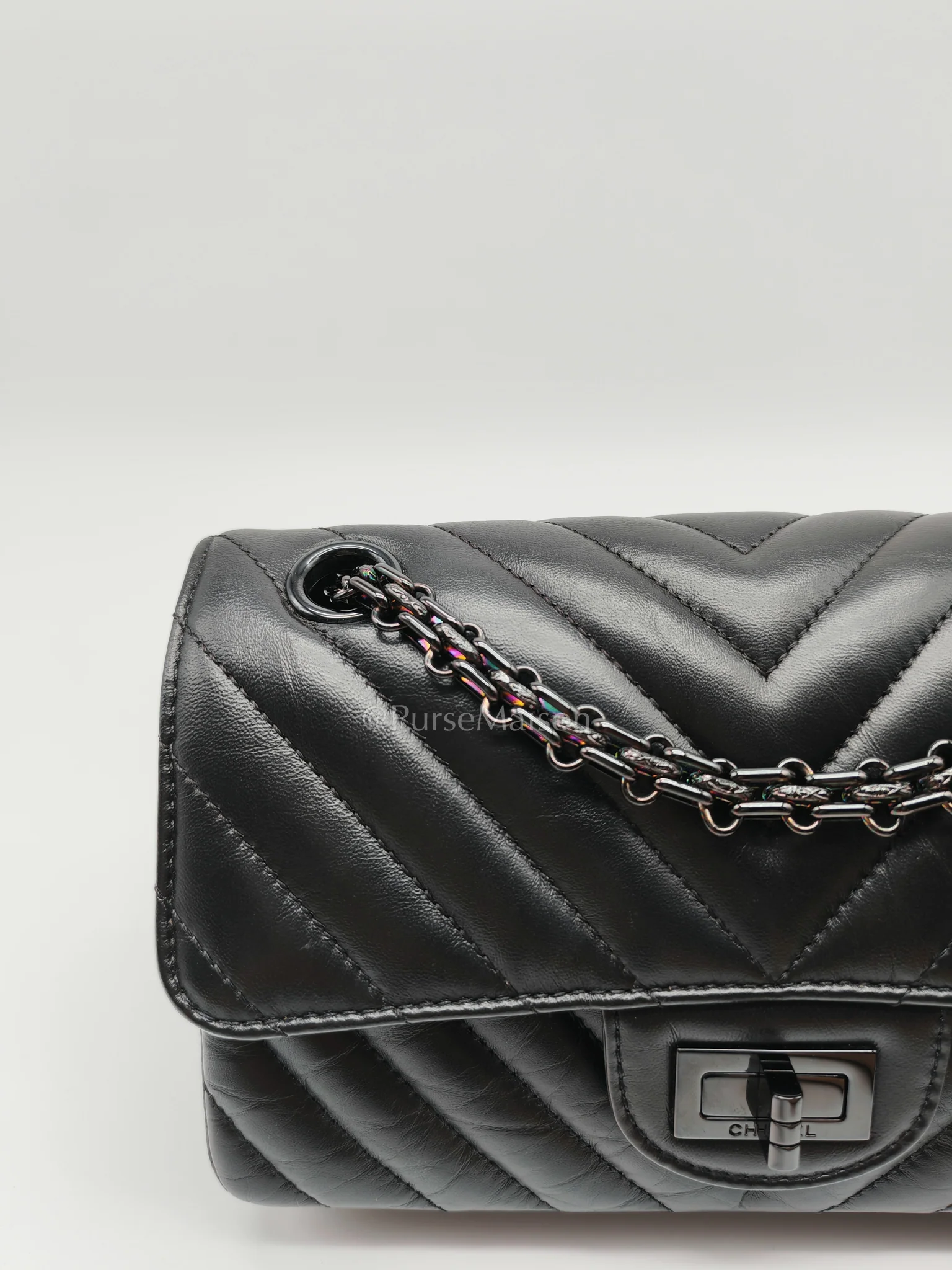 Chanel 20A Mini Reissue Mademoiselle Flap 2.55 in Chevron Aged Calfskin Leather So Black Hardware (Series 30) - Image 15