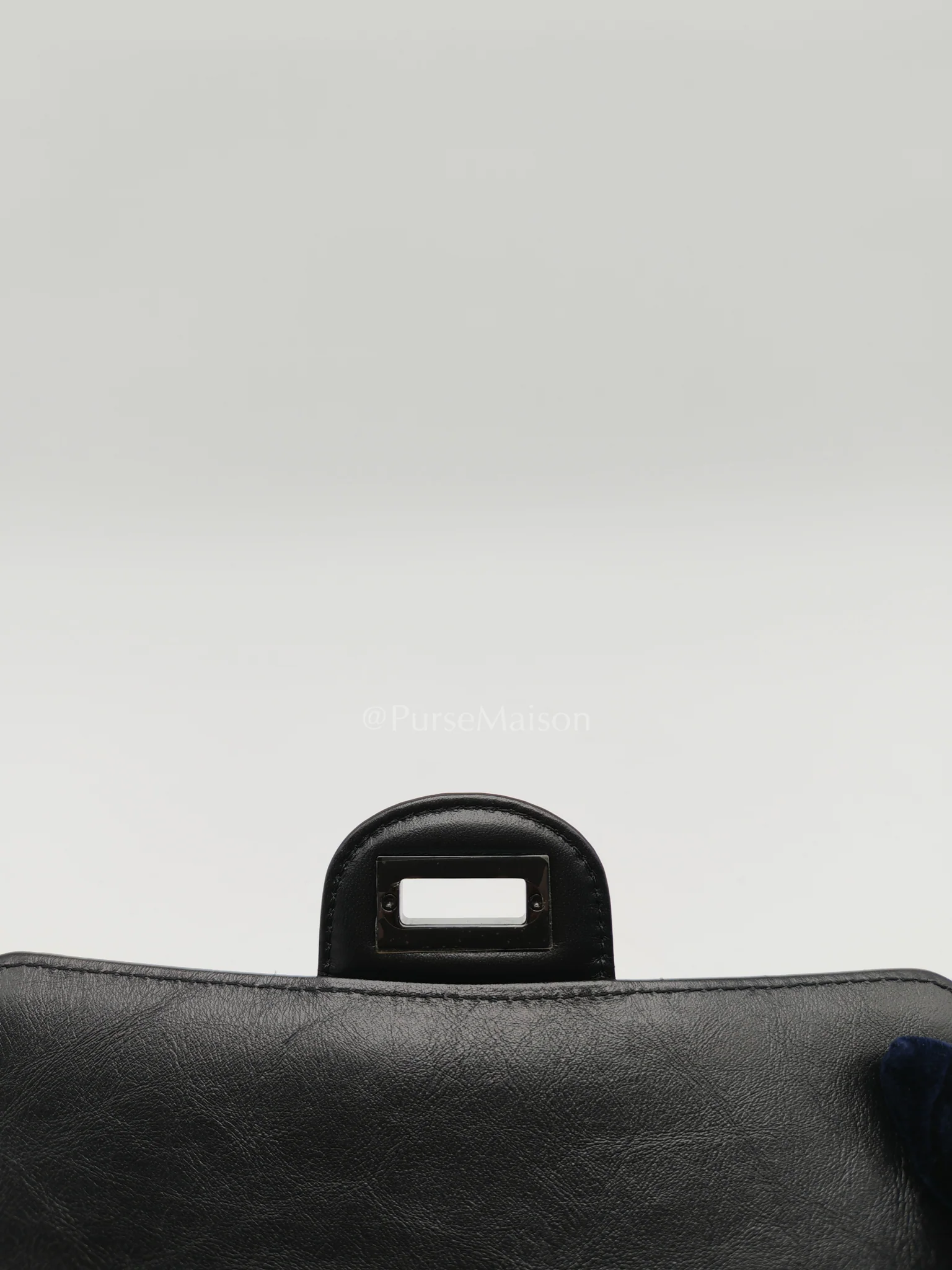 Chanel 20A Mini Reissue Mademoiselle Flap 2.55 in Chevron Aged Calfskin Leather So Black Hardware (Series 30) - Image 17