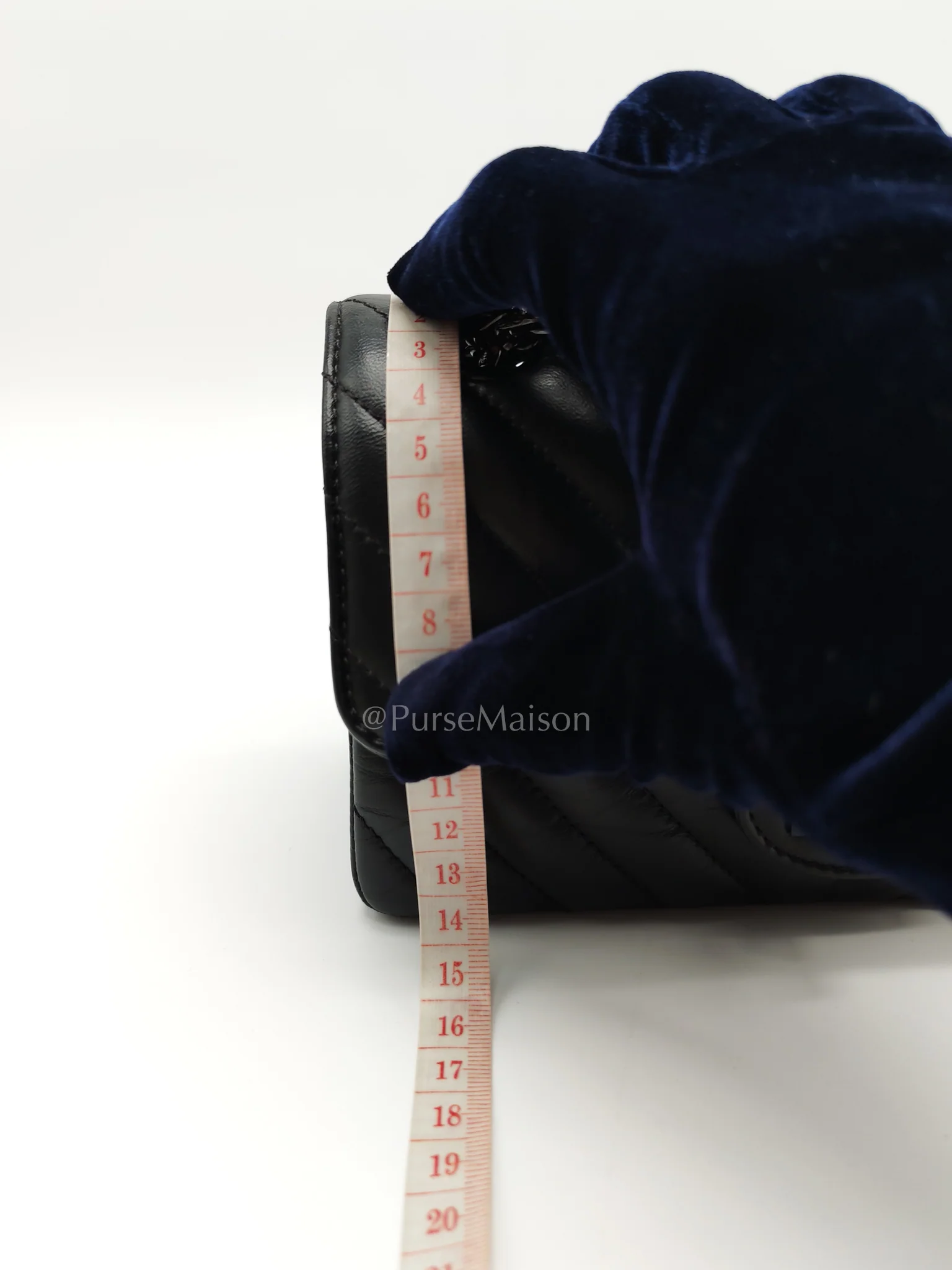 Chanel 20A Mini Reissue Mademoiselle Flap 2.55 in Chevron Aged Calfskin Leather So Black Hardware (Series 30) - Image 25