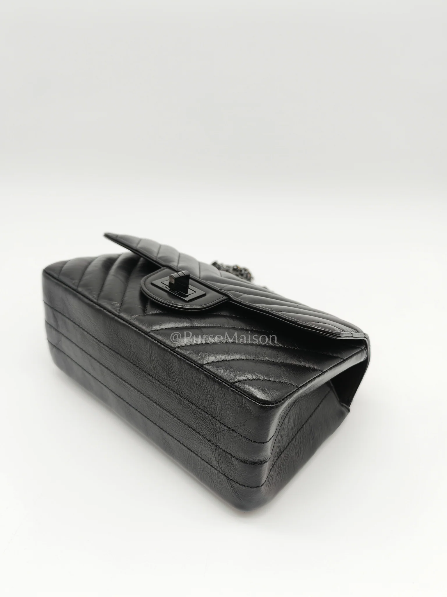 Chanel 20A Mini Reissue Mademoiselle Flap 2.55 in Chevron Aged Calfskin Leather So Black Hardware (Series 30) - Image 9