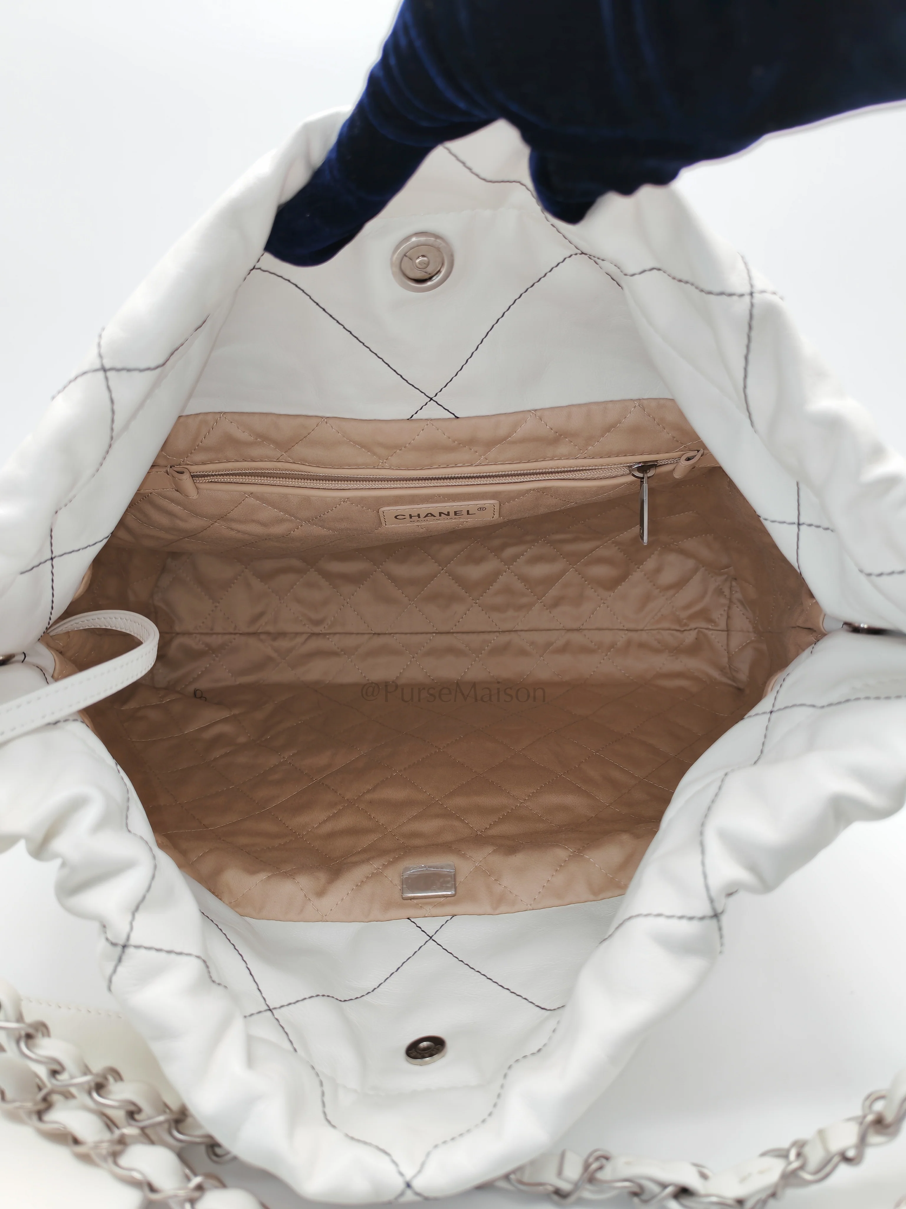 Chanel 22 in White Quilted Calfskin Leather & Silver Hardware Microchip - Image 19