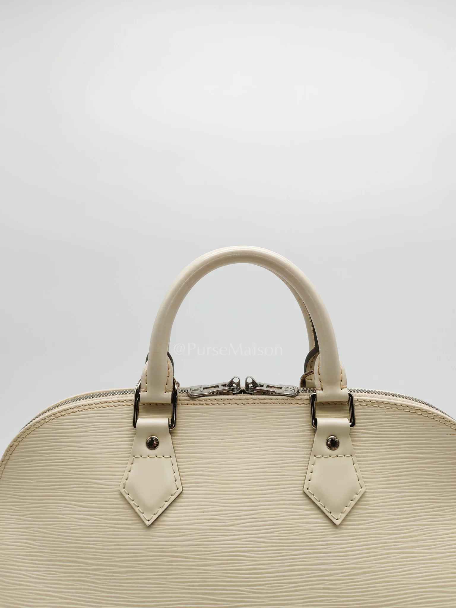 Louis Vuitton Alma PM in Ivoire Epi Leather & Silver Hardware (Date Code: FL2047) - Image 15