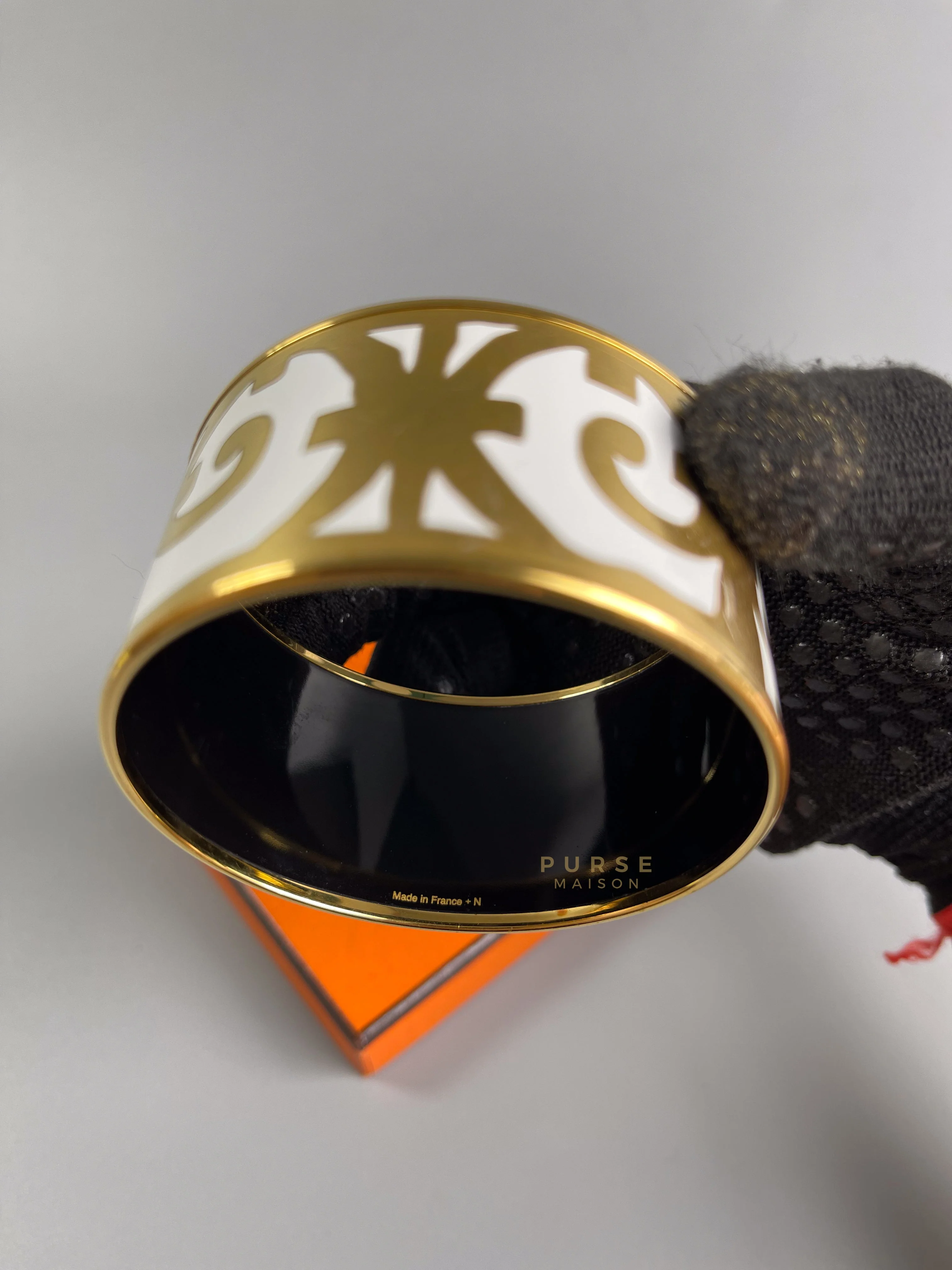 Hermes Balcons Du Guadalquivir  Gold and White Enamel PM Size - Image 2