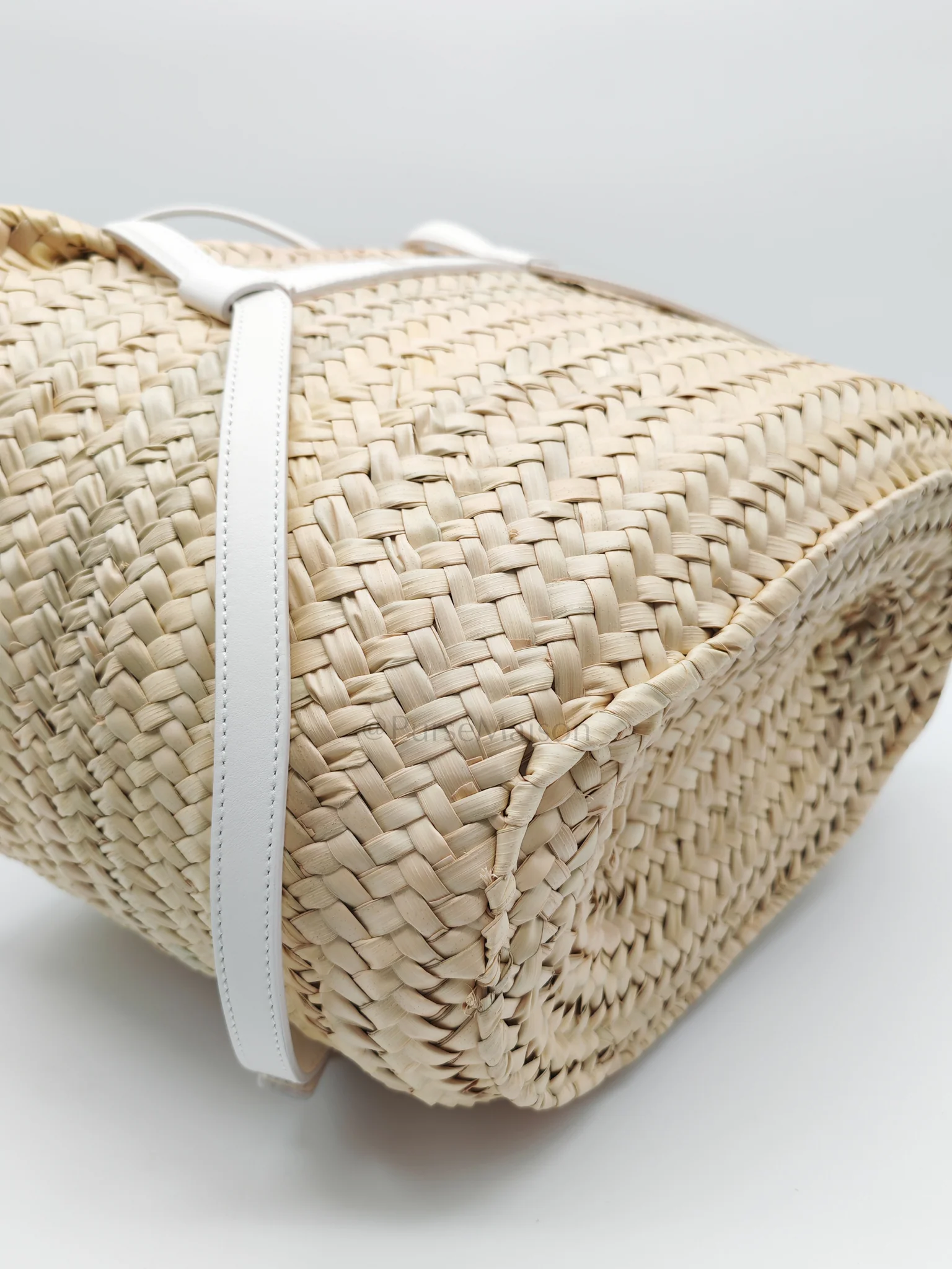Givenchy Raffia Voyou in White Leather Strap Basket Bag - Image 10