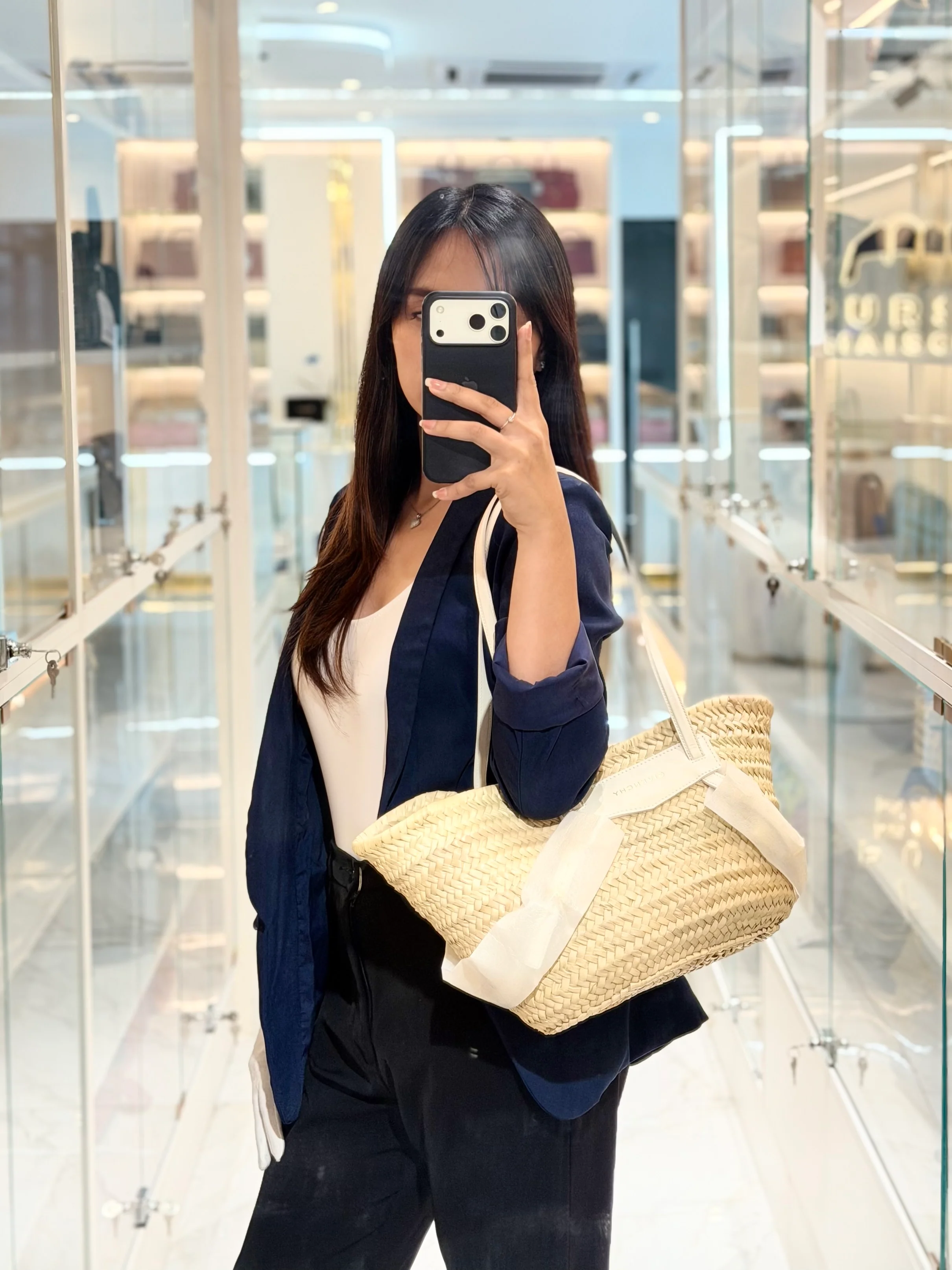 Givenchy Raffia Voyou in White Leather Strap Basket Bag - Image 24