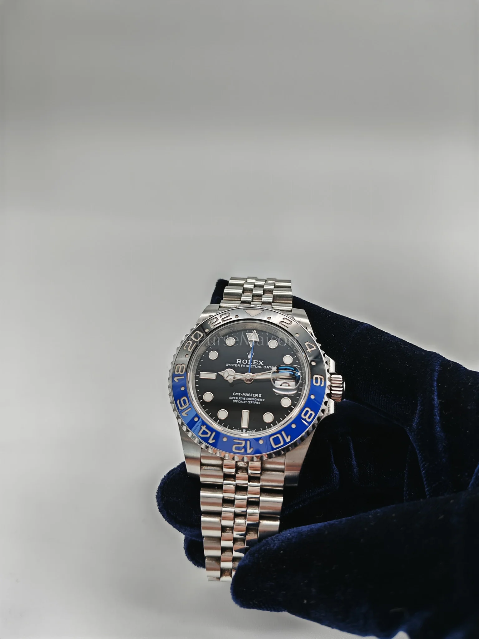 Rolex "Bat Girl" GMT-Master II Oyster Perpetual Date Jubilee Silver Stainless Steel Strap Year 2022 (Reference Number: 126710BLNR) - Image 8