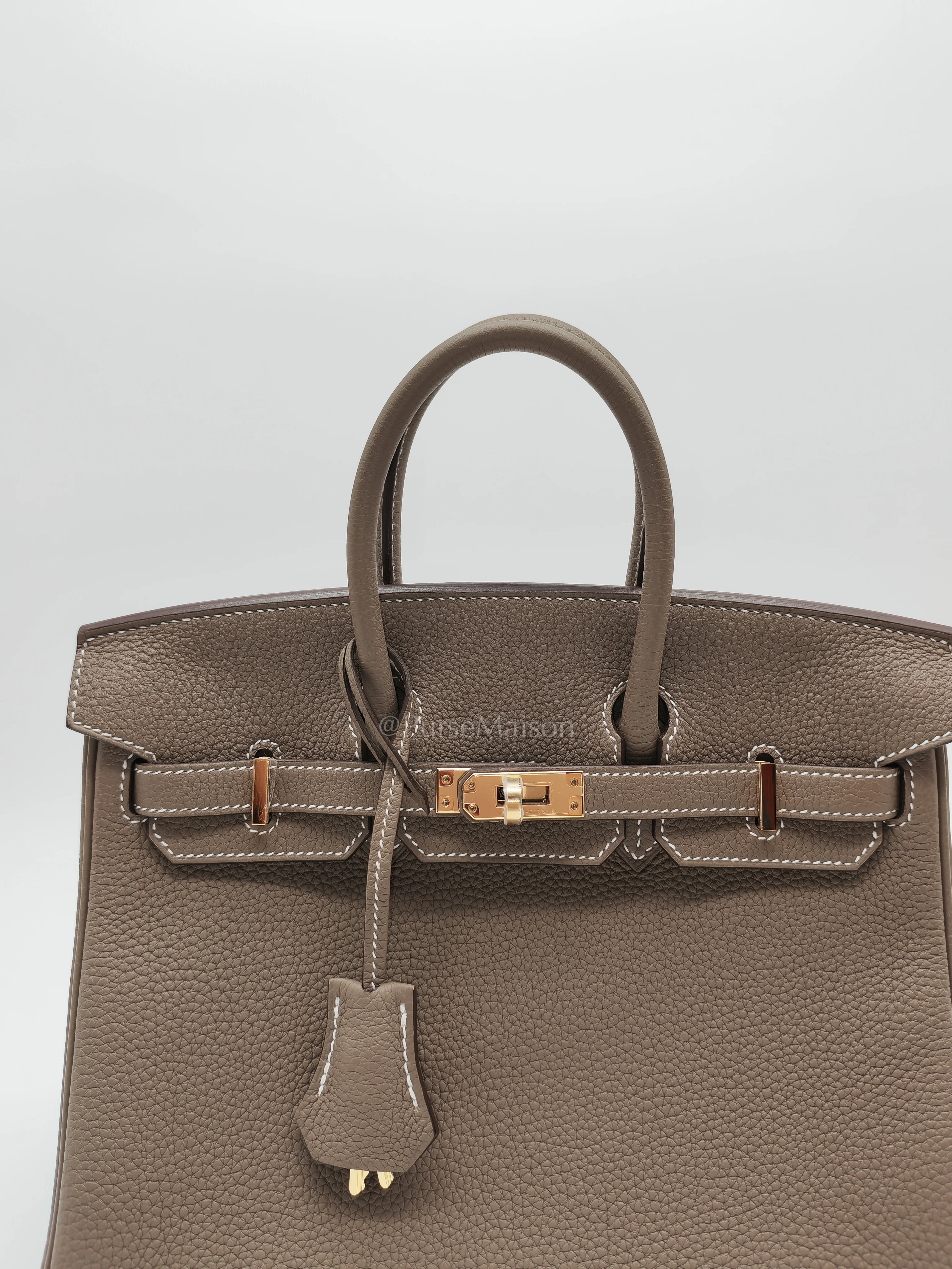 Hermes Birkin 25 Retourne in Etoupe Togo Leather and Gold Hardware Stamp W (2024) - Image 14