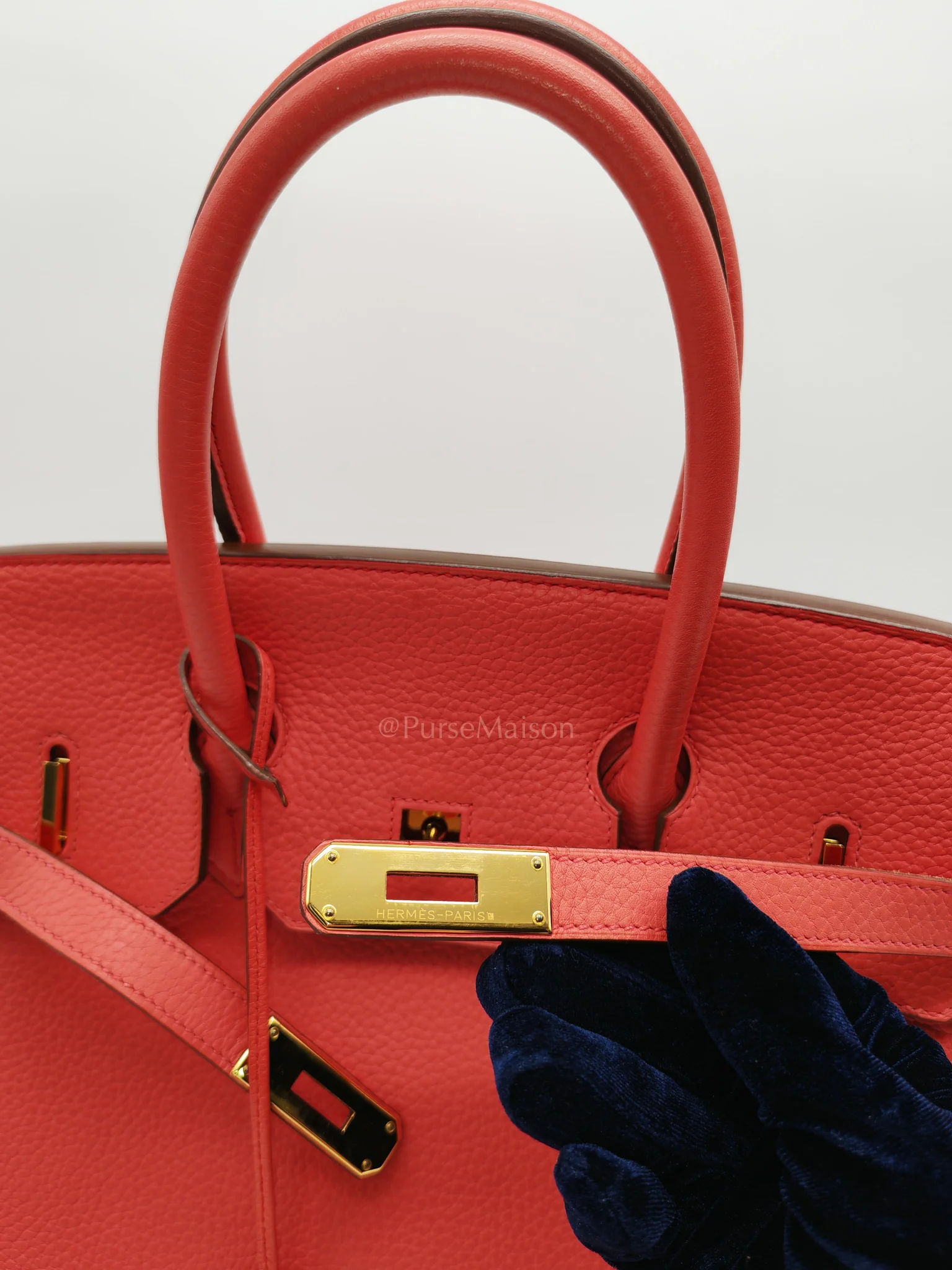 Hermes Birkin 35 Retourne in Bougainvillier Clemence Leather and Gold Hardware Stamp Square N (2010) - Image 26