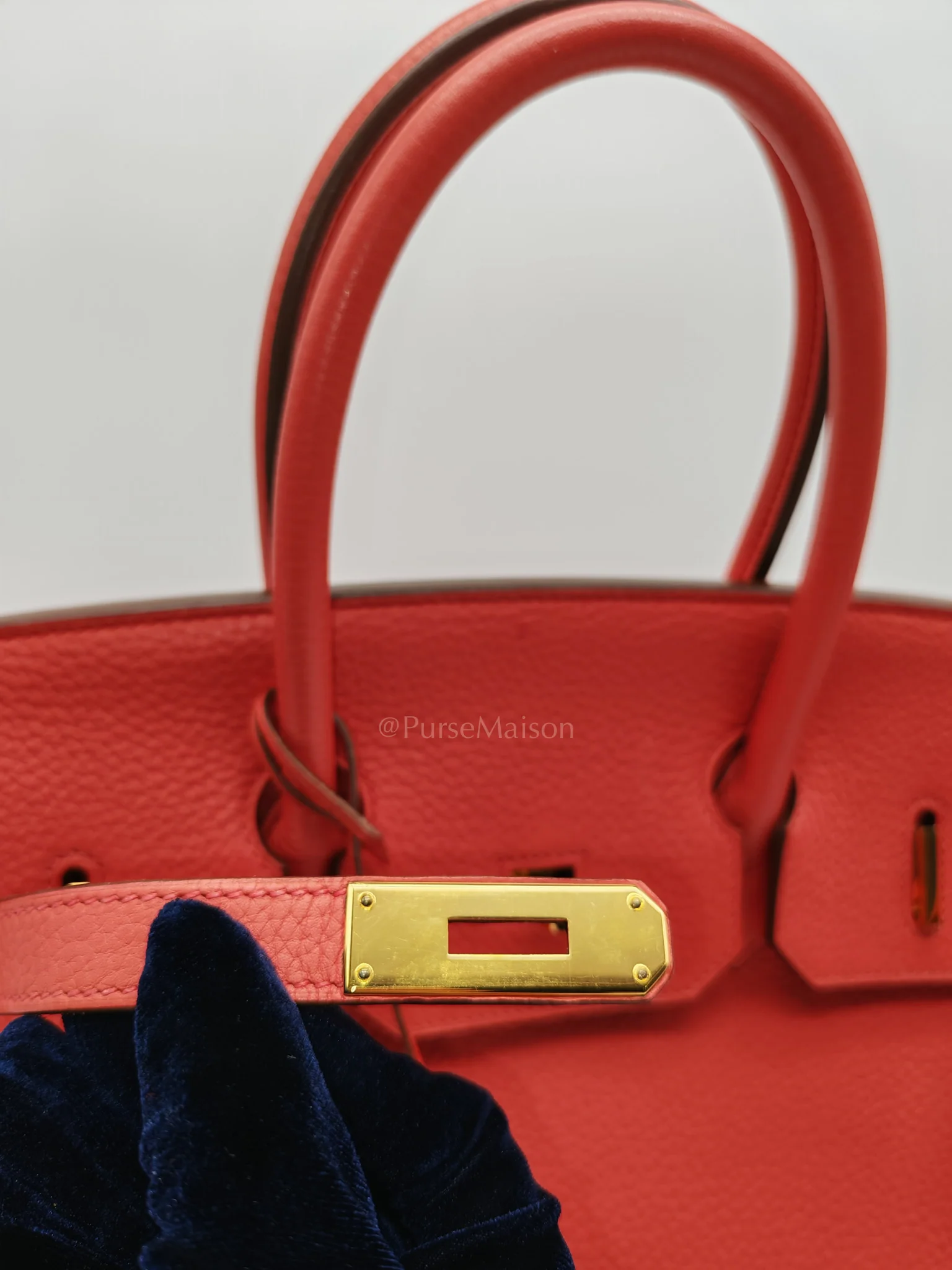 Hermes Birkin 35 Retourne in Bougainvillier Clemence Leather and Gold Hardware Stamp Square N (2010) - Image 27