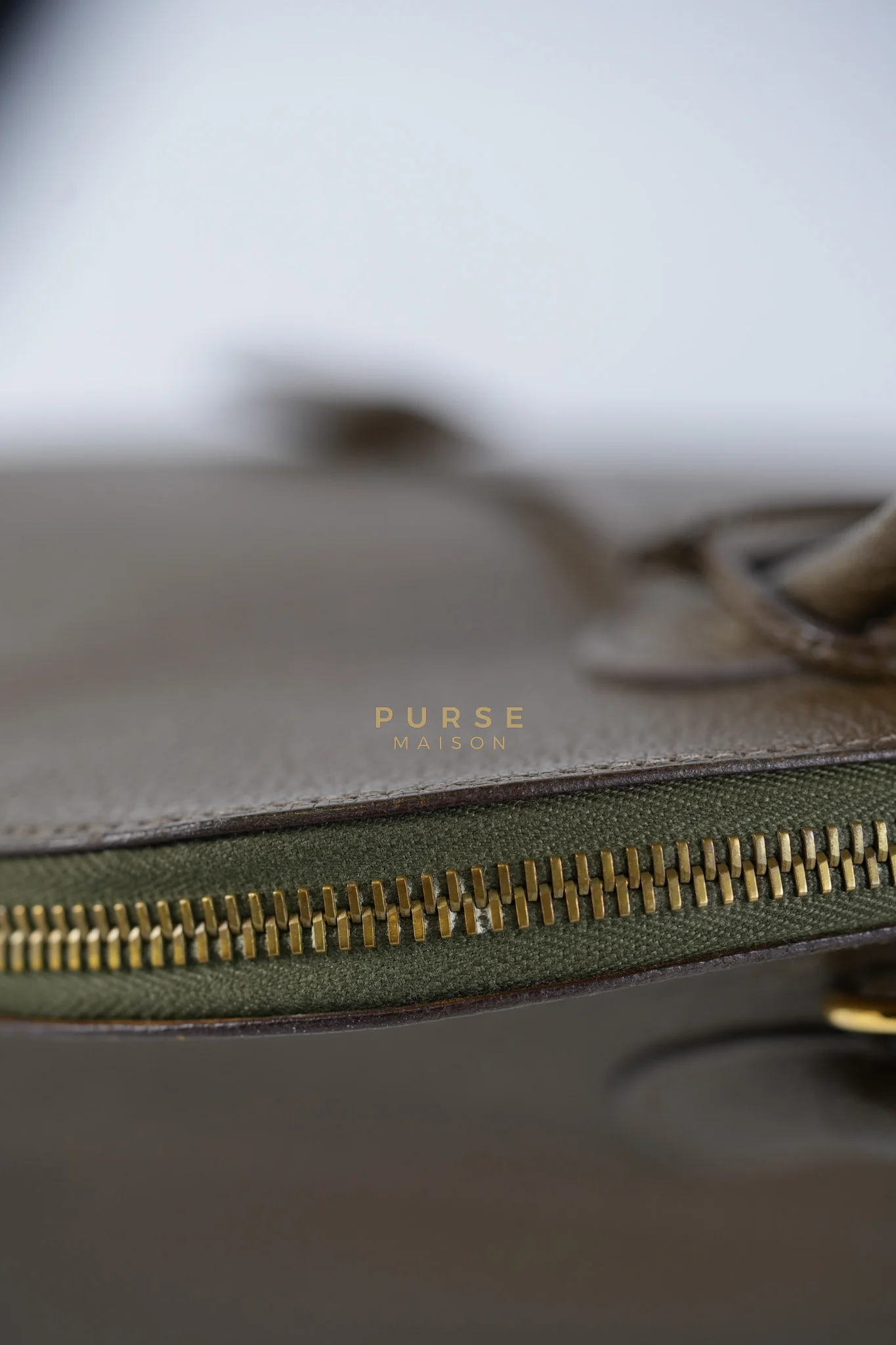 Hermes Bolide 35 in Dark Toupe Chèvre Mysore Leather Gold Hardware Stamp F Square(2002) - Image 31
