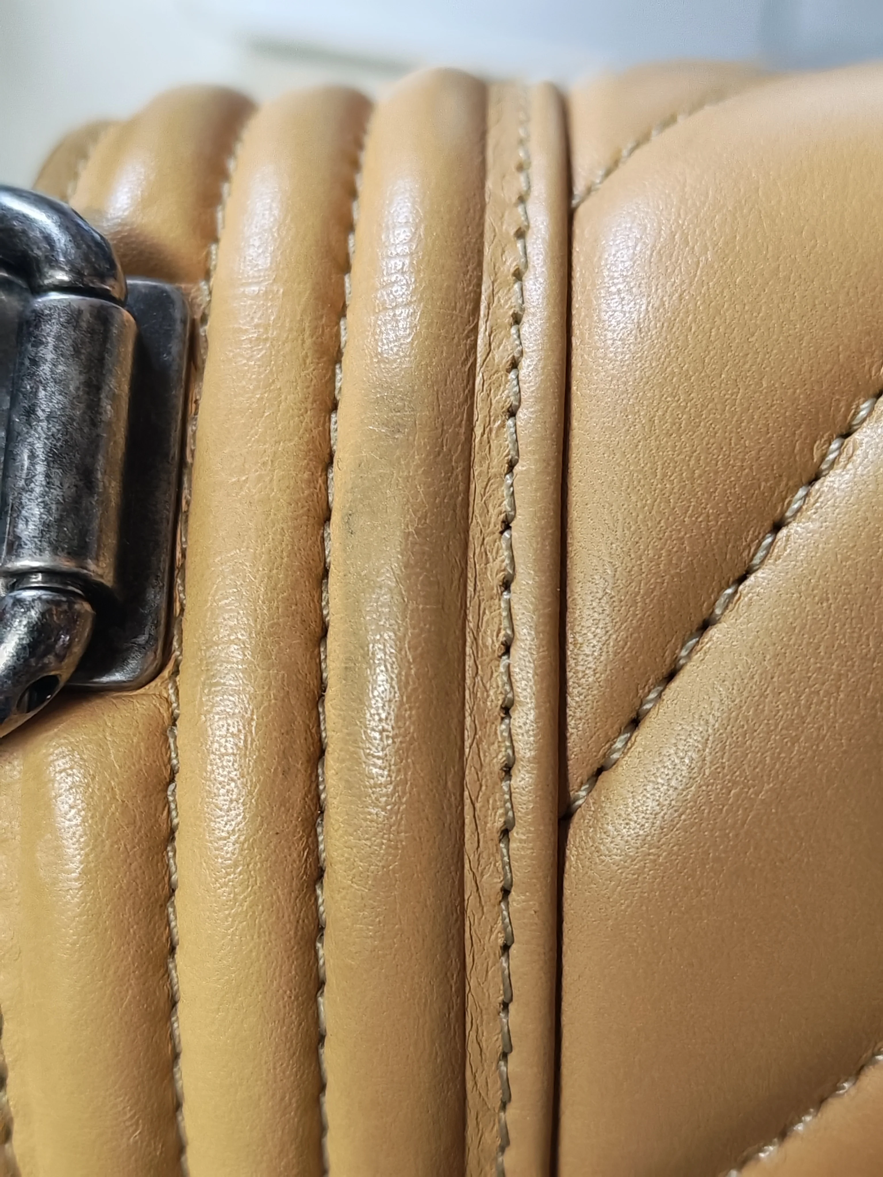 Chanel Boy Chevron Beige in Calfskin Leather and Ruthenium Hardware Series 22 - Image 45