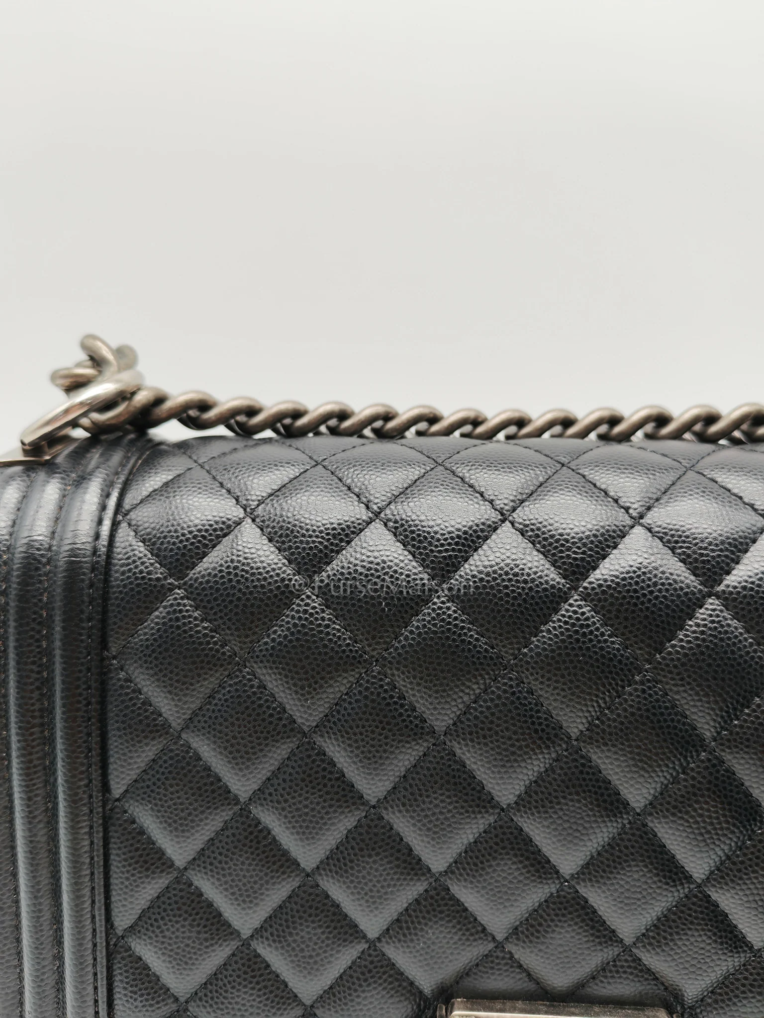 Chanel Boy Old Medium in Black Caviar Leather and Ruthenium Hardware Series 29 - Image 15