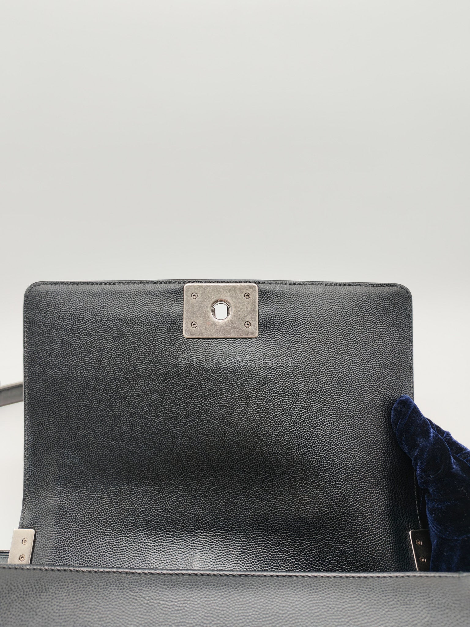 Chanel Boy Old Medium in Black Caviar Leather and Ruthenium Hardware Series 29 - Image 17