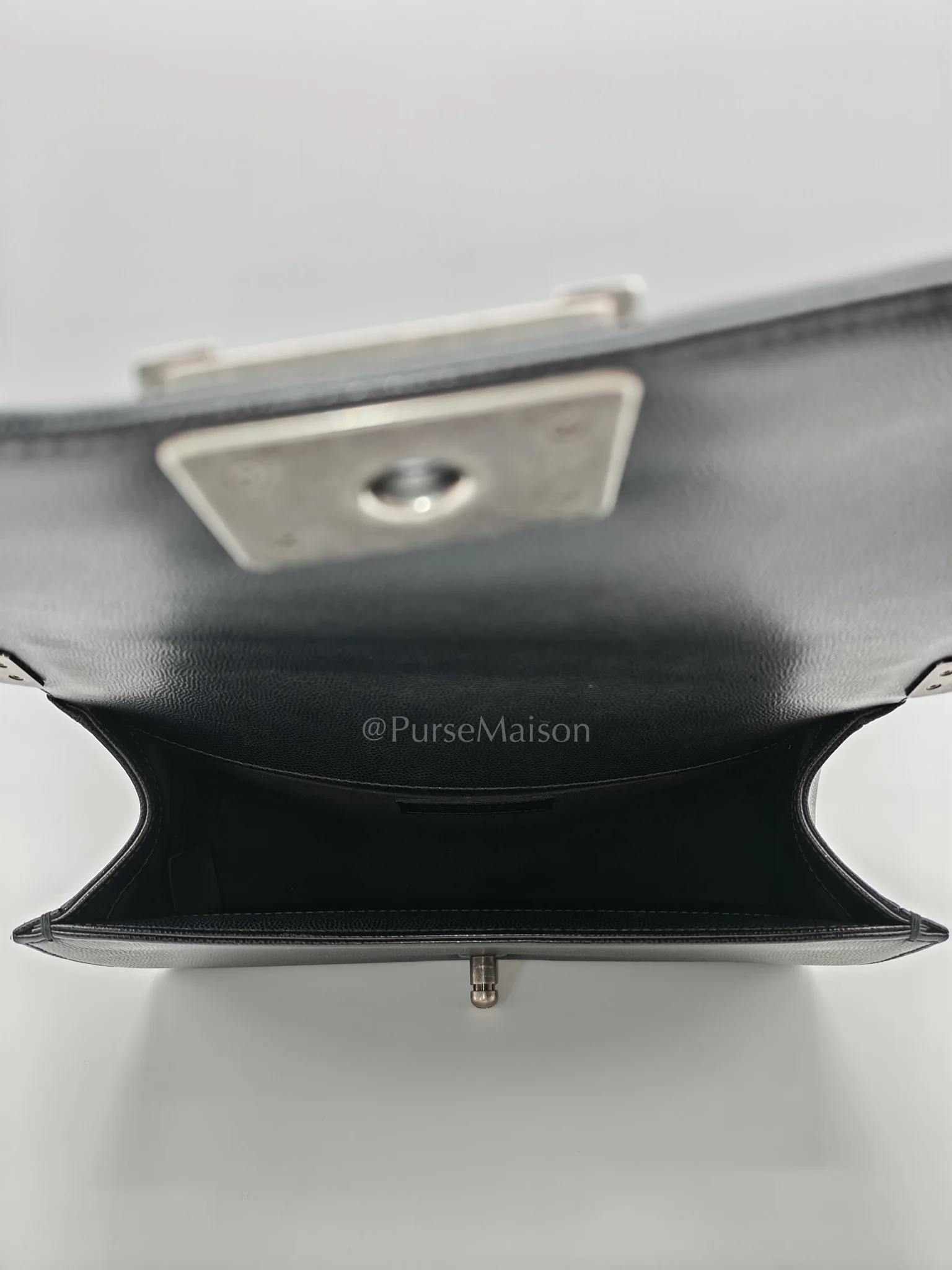 Chanel Boy Old Medium in Black Caviar Leather and Ruthenium Hardware Series 29 - Image 18