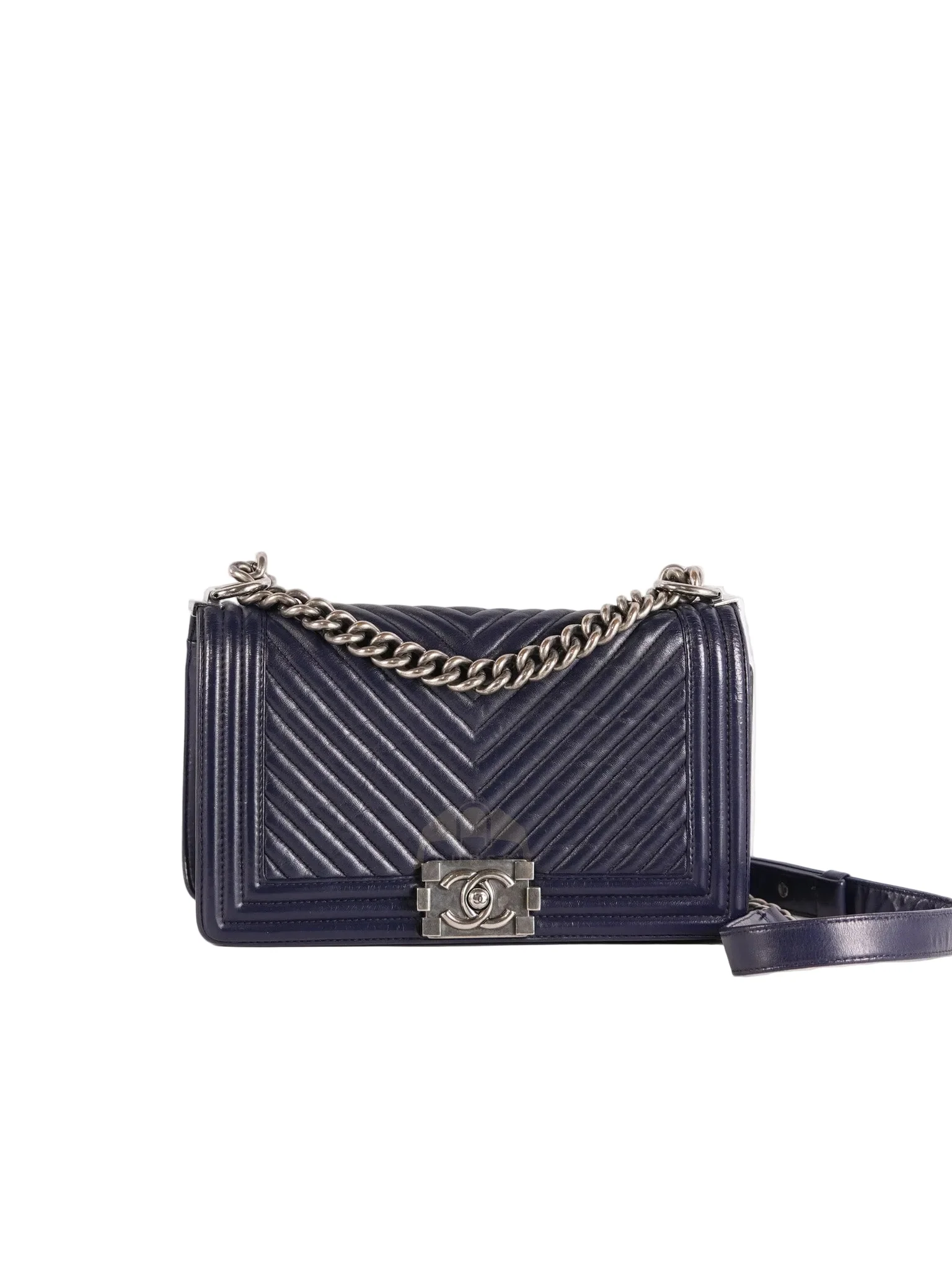 Chanel Boy Old Medium in Dark Blue Chevron Lambskin Leather Ruthenium Hardware (Series 20) - Image 2