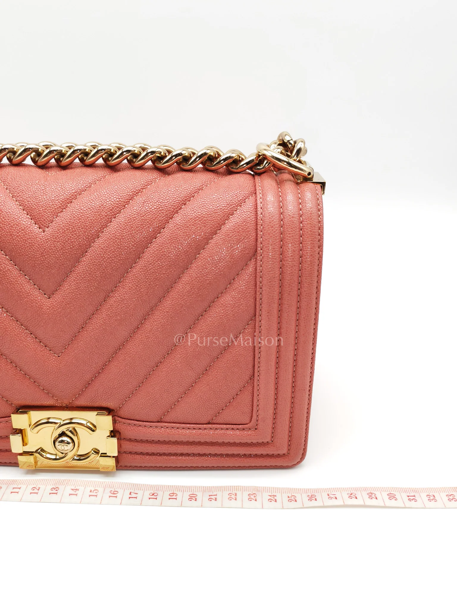 Chanel Boy Old Medium in Salmon Pink Chevron Calfskin Leather and Champagne Hardware Series 28 - Image 20