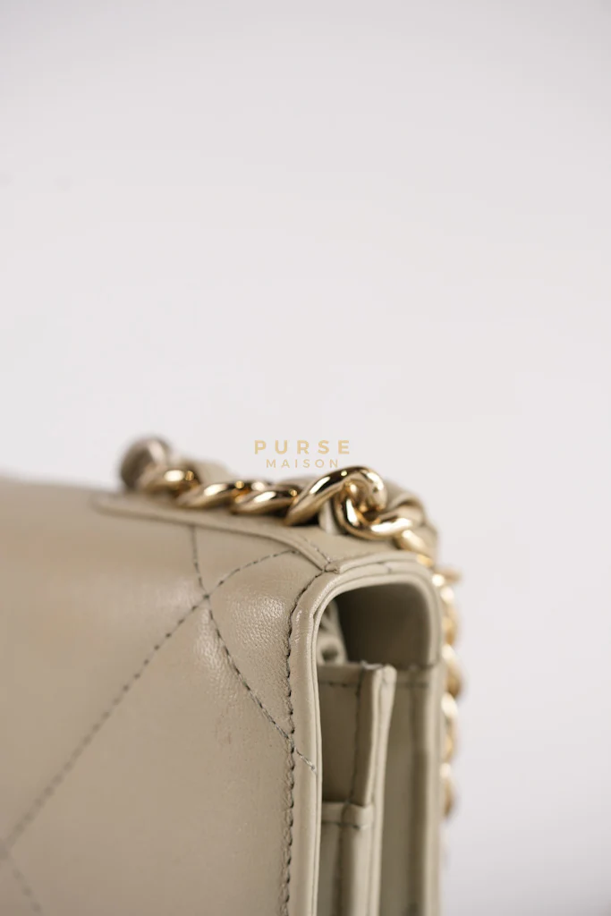 Chanel 19 Wallet on Chain Light Gray in Mixed Hardware (Microchip) - Image 24