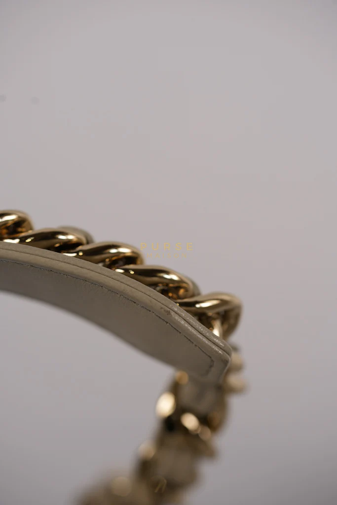 Chanel 19 Wallet on Chain Light Gray in Mixed Hardware (Microchip) - Image 50