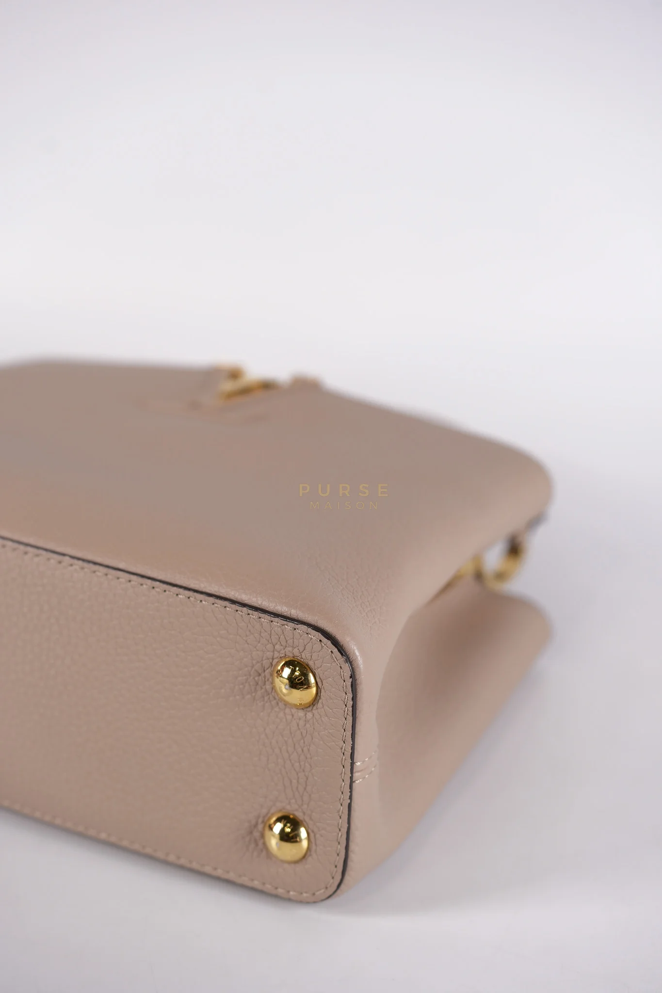 Louis Vuitton Capucines BB in Galet Taurillon Calfskin Leather (Microchip) - Image 9