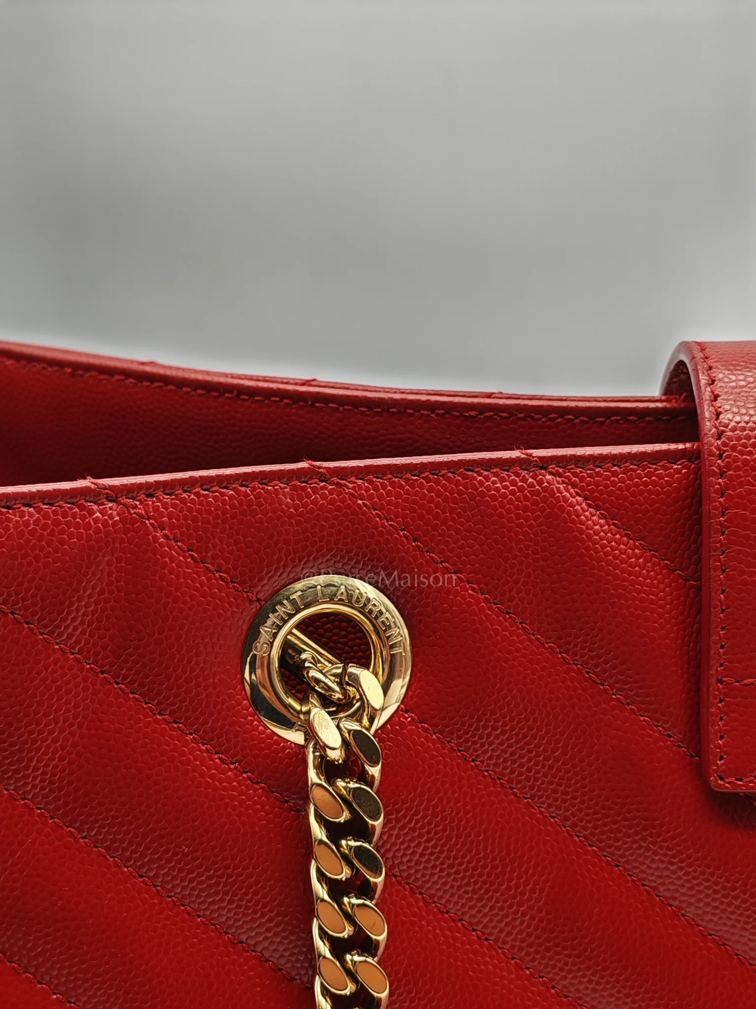 Yves Saint Laurent Cassandre Tote in Red Chevron Grained Calfskin Leather Tote Bag - Image 21