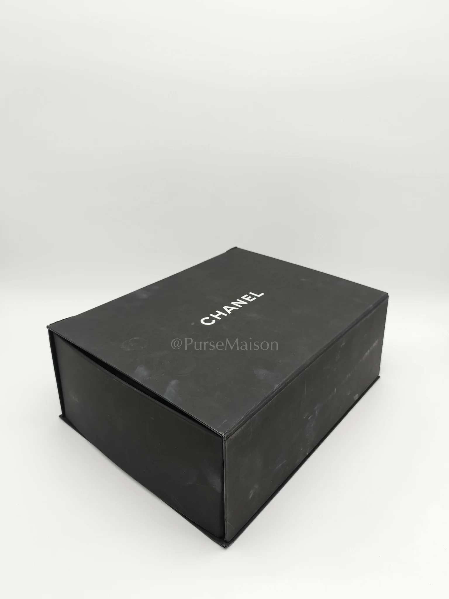 Chanel Classic Double Flap Jumbo in Black Caviar Leather and Gold Hardware Series 14 - Image 37