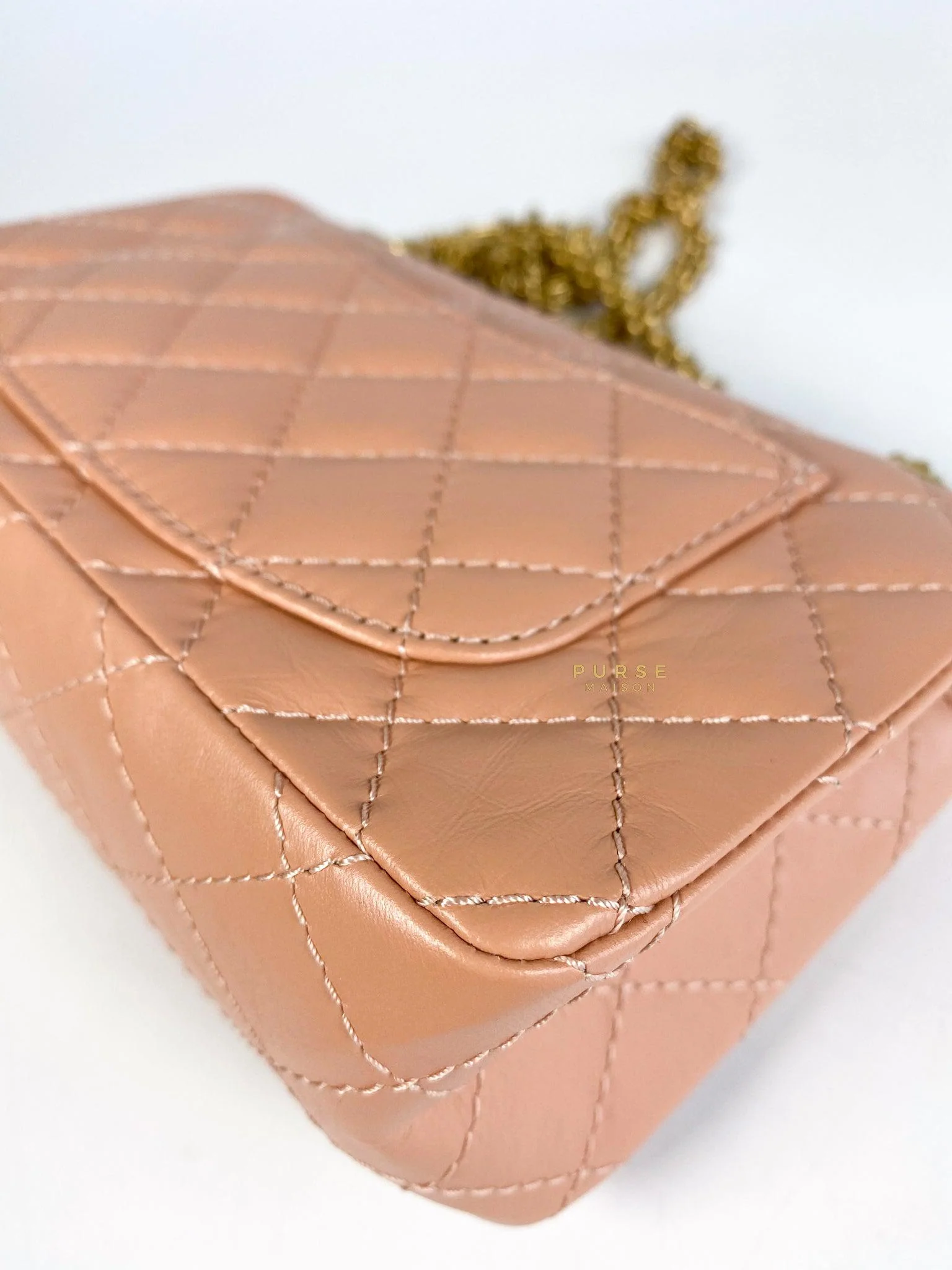 Chanel Chanel 2.55 Mini Reissue Salmon distressed calfskin & Aged Gold Hardware (Microchip) - Image 11