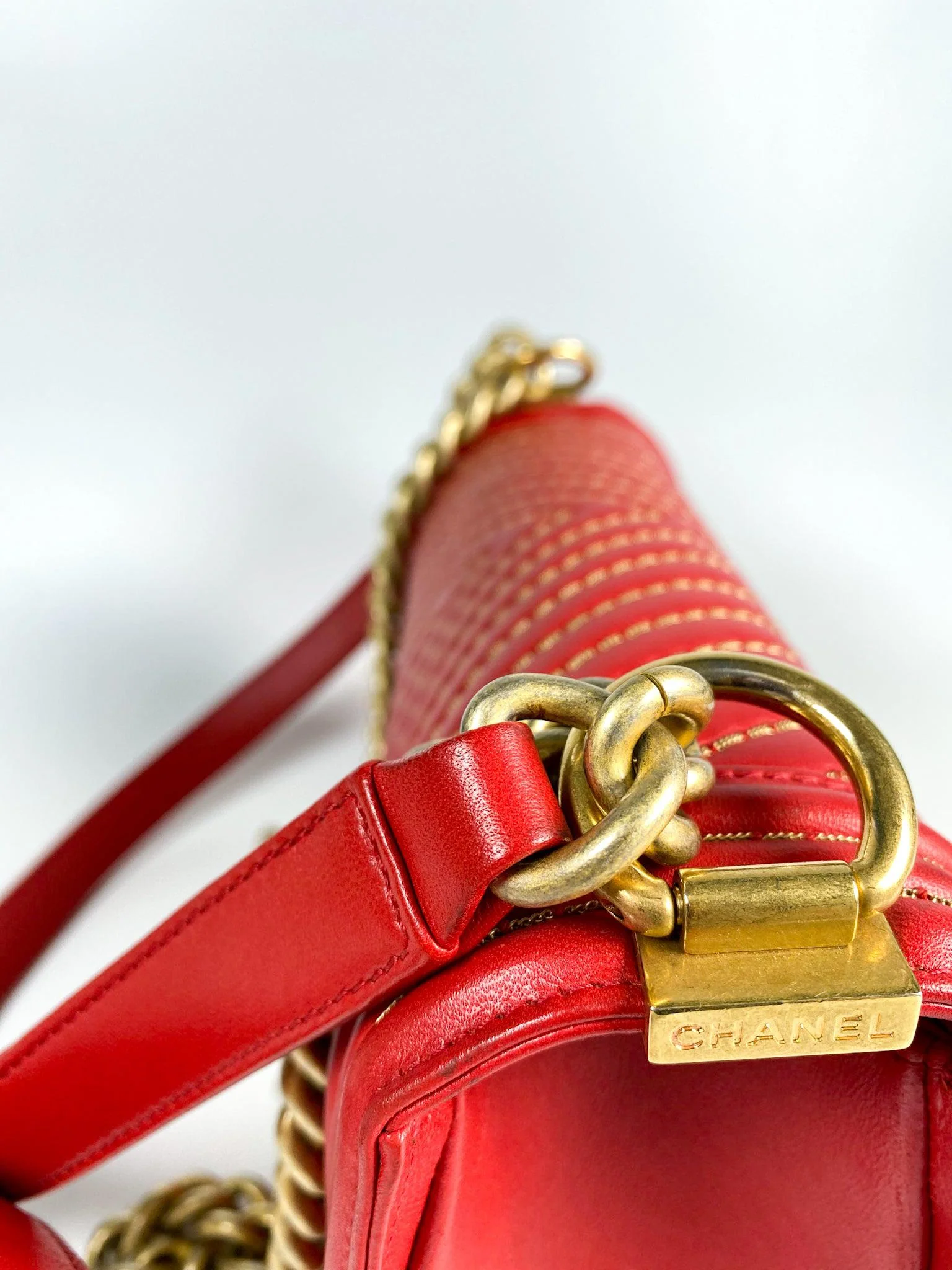 Chanel Chanel Boy Red Studded Chevron Old Medium Limited Edition Calfskin Series 23 - Image 25