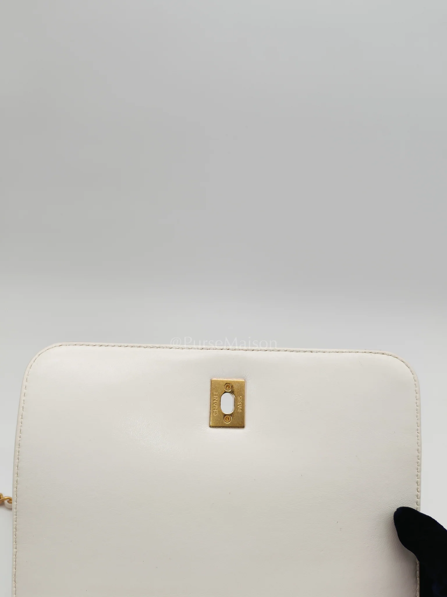 Chanel Full Flap Top Handle in White Caviar Calfskin Leather and Aged Gold Hardware (Microchip) - Image 21