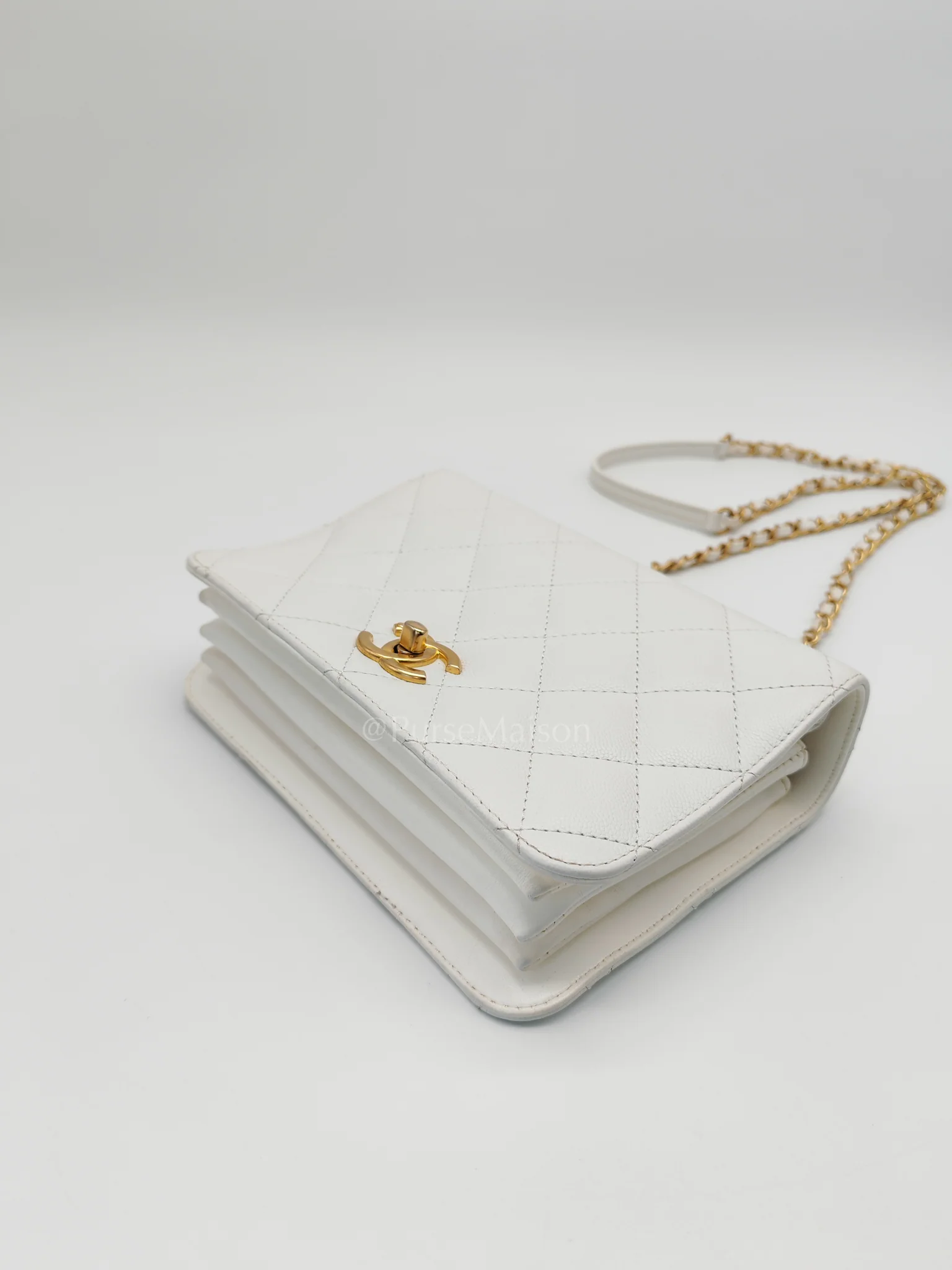 Chanel Full Flap Top Handle in White Caviar Calfskin Leather and Aged Gold Hardware (Microchip) - Image 8