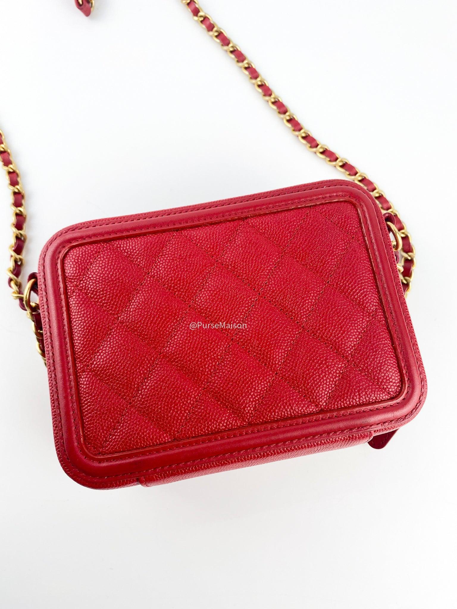 Chanel Chanel Filigree Vanity Clutch Quilted Caviar and Aged gold hardware series 25 (year 2018) - Image 4